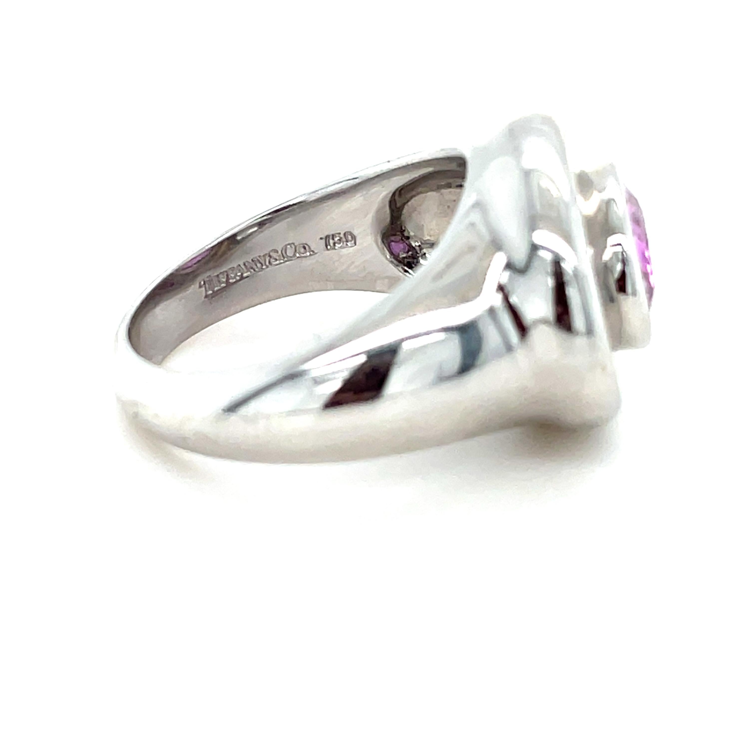 De las mujeres Tiffany & Co., Paloma Picasso, Anillo de oro blanco de 18 quilates y zafiro rosa en venta