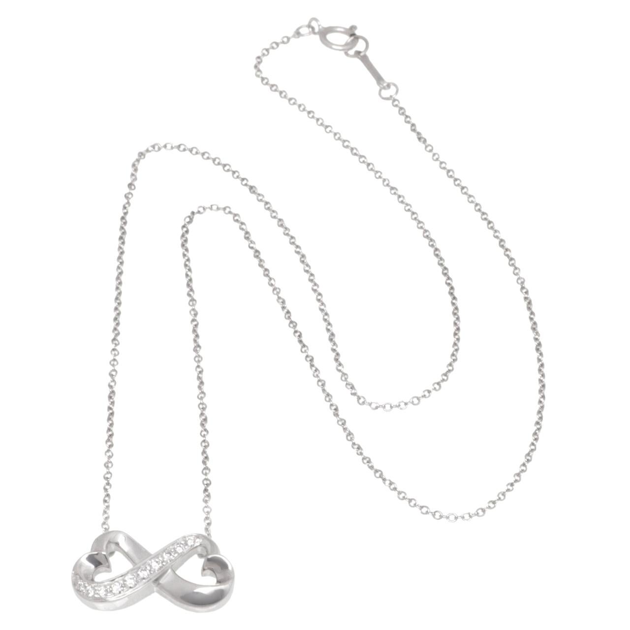 TIFFANY & Co. Pendentif double cœur Whiting en or blanc 18K et diamants Paloma Picasso en vente 2