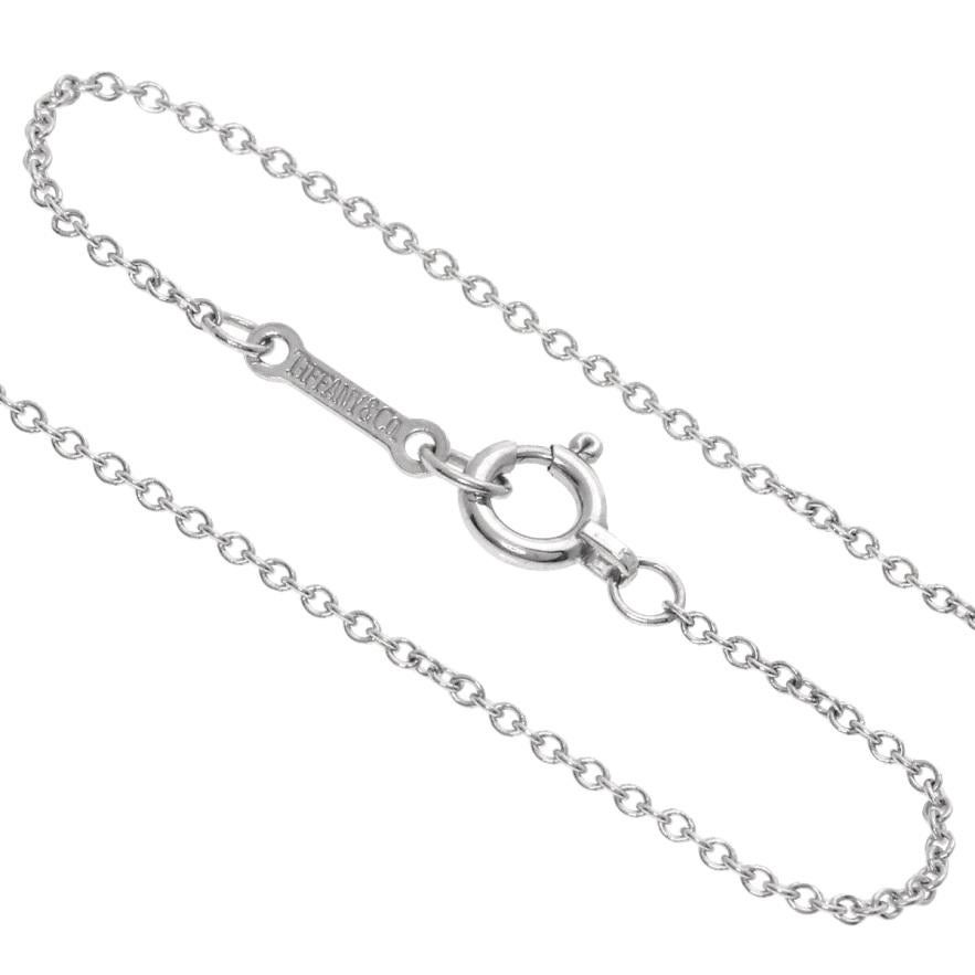 TIFFANY & Co Paloma Picasso Collier pendentif cœurs amoureux en or blanc 18 carats et diamants en vente 4