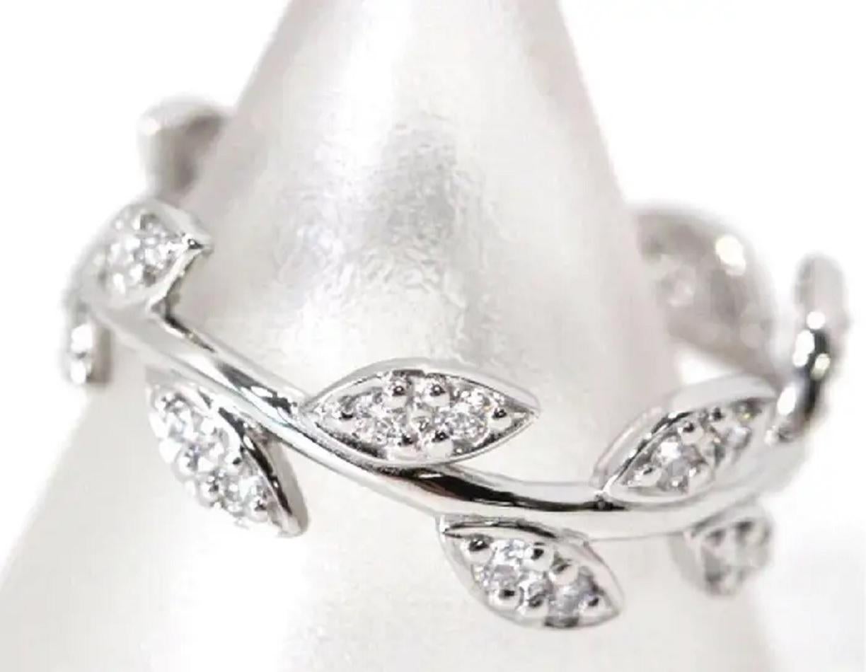 Marque Tiffany & co
Type d'anneau
Condition Pre-owned
Genre Femmes
Bague taille 6.5
Largeur 4,2 mm
Longueur 20,5 mm
Hauteur 2mm
Poids 4gr
 Métal Or blanc 18k
Diamants ronds et brillants