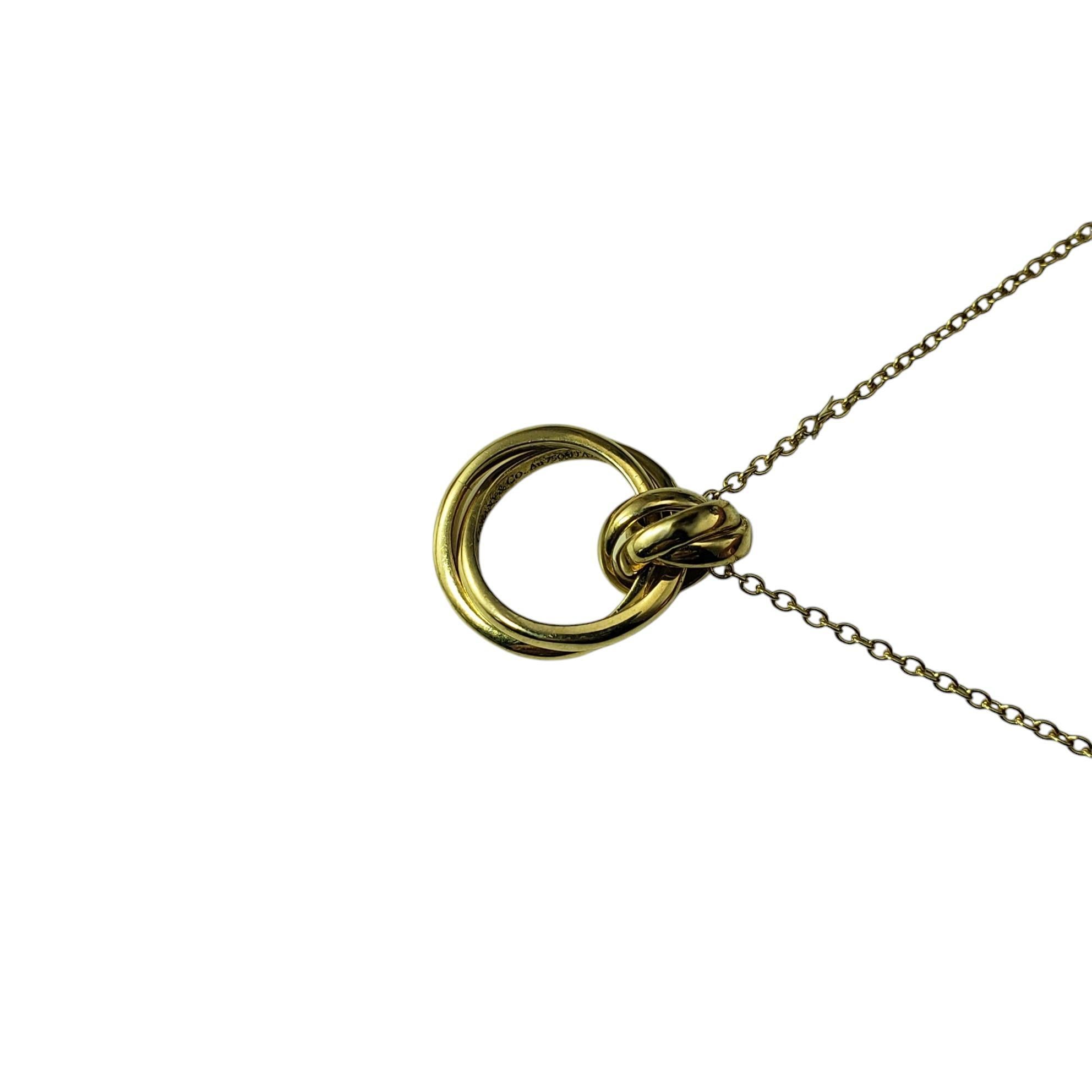 Tiffany & Co. Paloma Picasso 18K Yellow Gold Circle Pendant Necklace #20566 In Good Condition In Washington Depot, CT