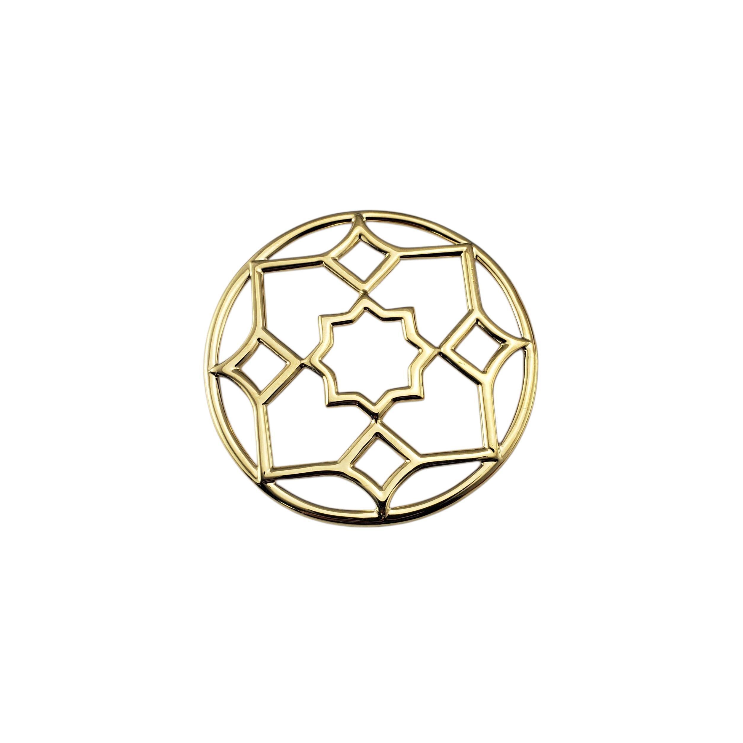 Tiffany & Co. Colgante Paloma Picasso Marrakech de oro amarillo de 18 quilates

Diseñado por Paloma Picasso para Tiffany & Co., este impresionante colgante muestra la audaz geometría arquitectónica de la colección Marrakesh. Elaborado en oro
