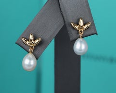 Tiffany & Co Paloma Picasso 7mm Freshwater Pearl Olive Leaf Drop Dangle Earrings