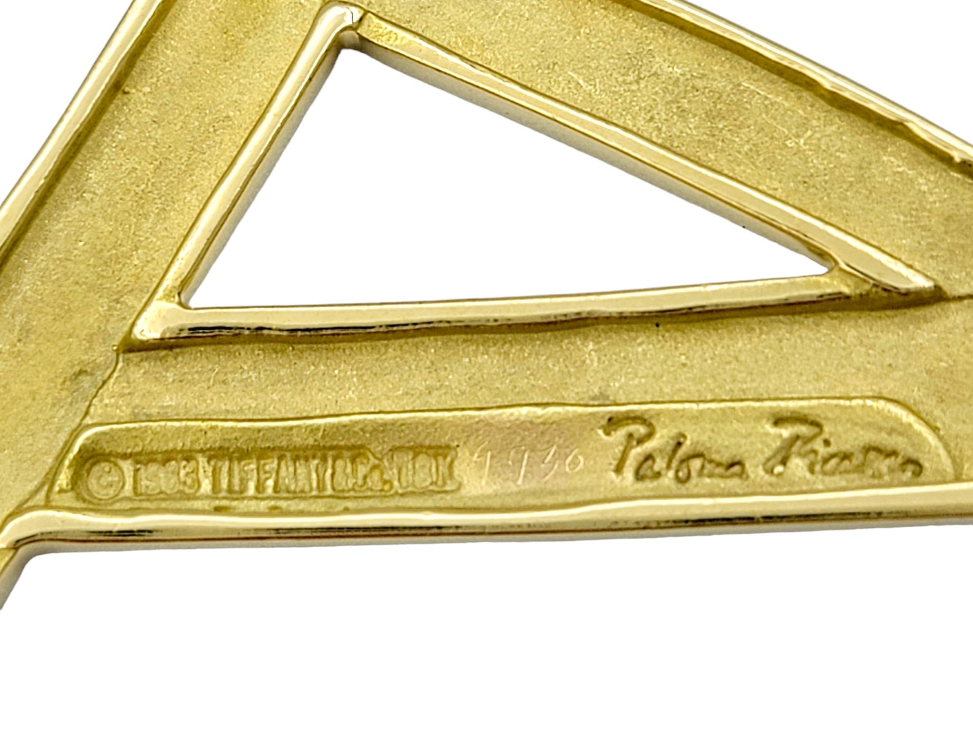 Tiffany & Co. Paloma Picasso Asymmetrical Star Brooch in 18 Karat Yellow Gold For Sale 1