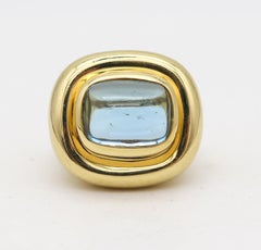Tiffany & Co. Paloma Picasso Cocktail Ring in 18Kt Gold with 9.12 Cts Aquamarine