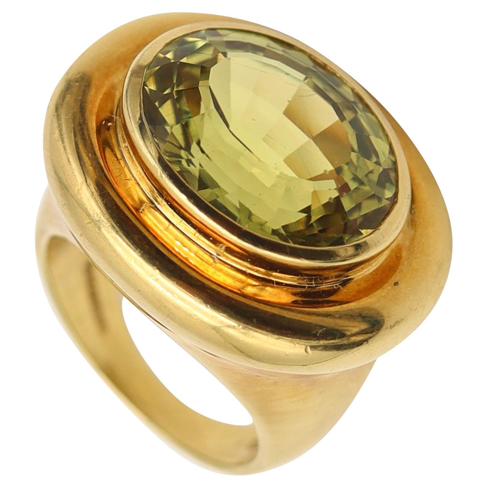 TIFFANY & CO. Paloma Picasso Cocktail Ring In 18Kt Yellow Gold 9.45 Cts Peridot
