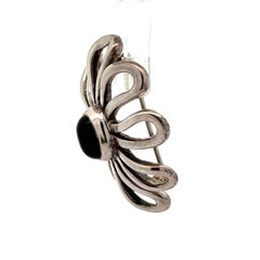 Tiffany & Co. Paloma Picasso Daisy Flower Sterling Silver Black Onyx Pin Brooch