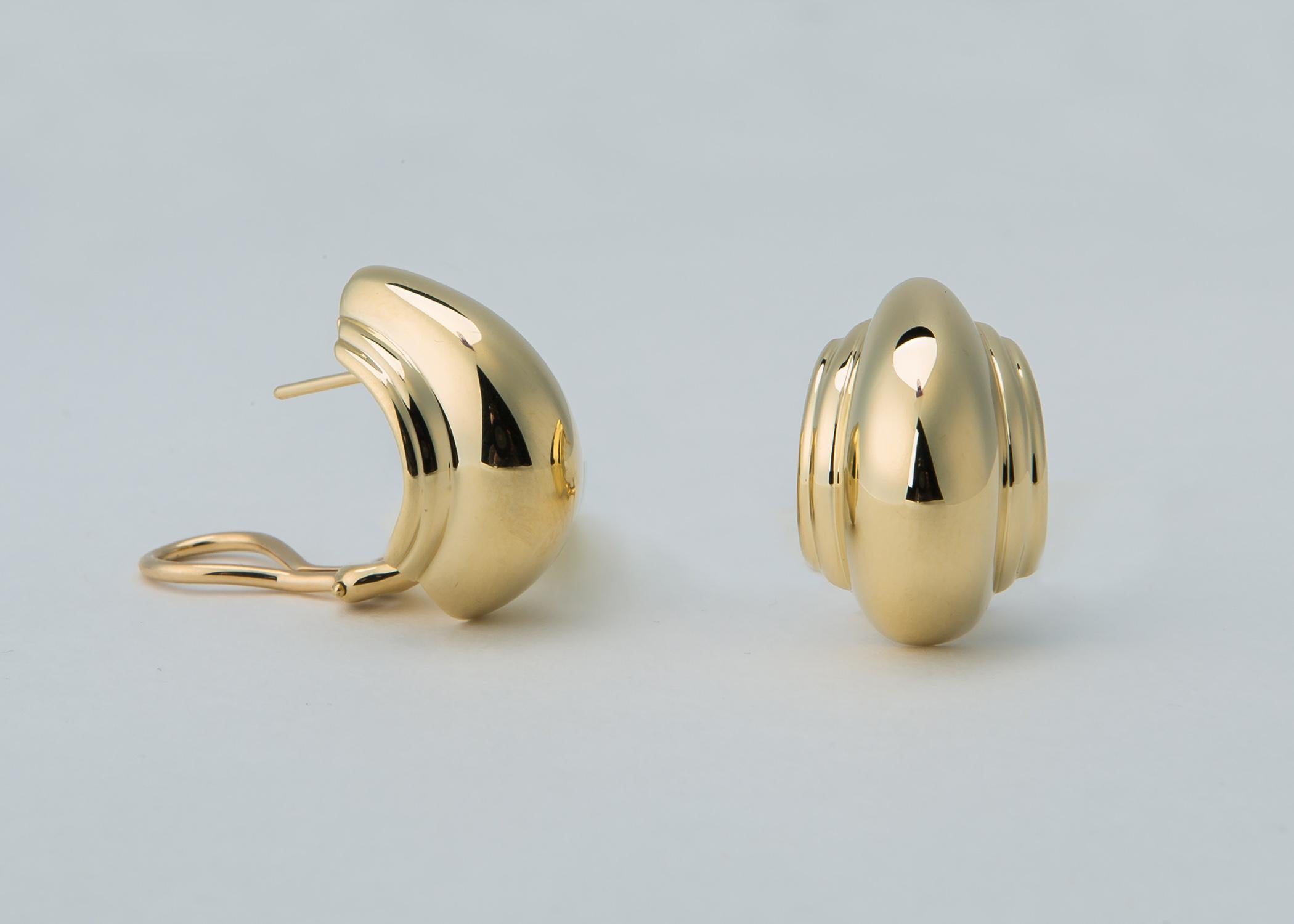 Contemporary Tiffany & Co. Paloma Picasso Domed Gold Earrings