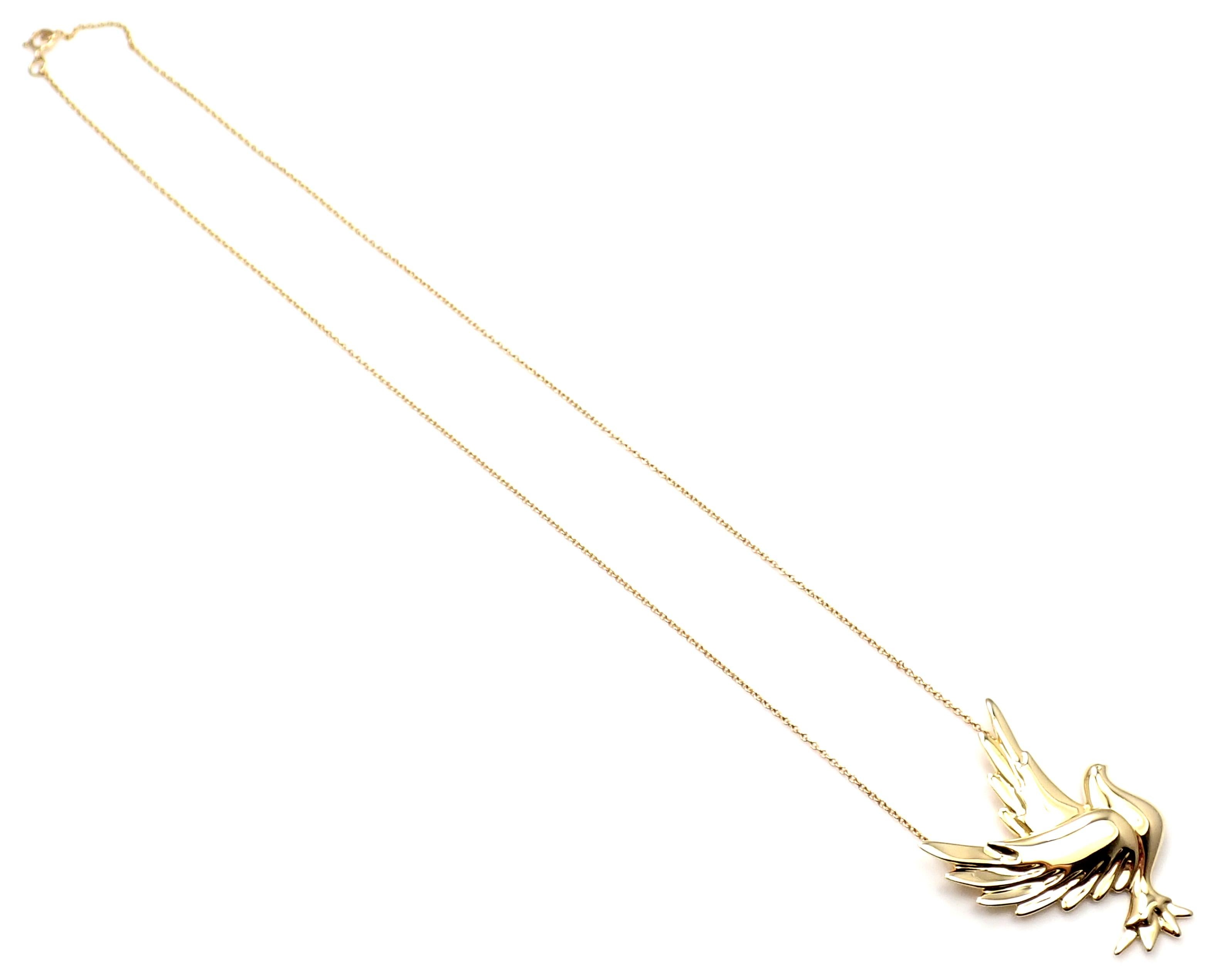 Women's or Men's Tiffany & Co. Paloma Picasso Dove Bird Yellow Gold Pendant Necklace