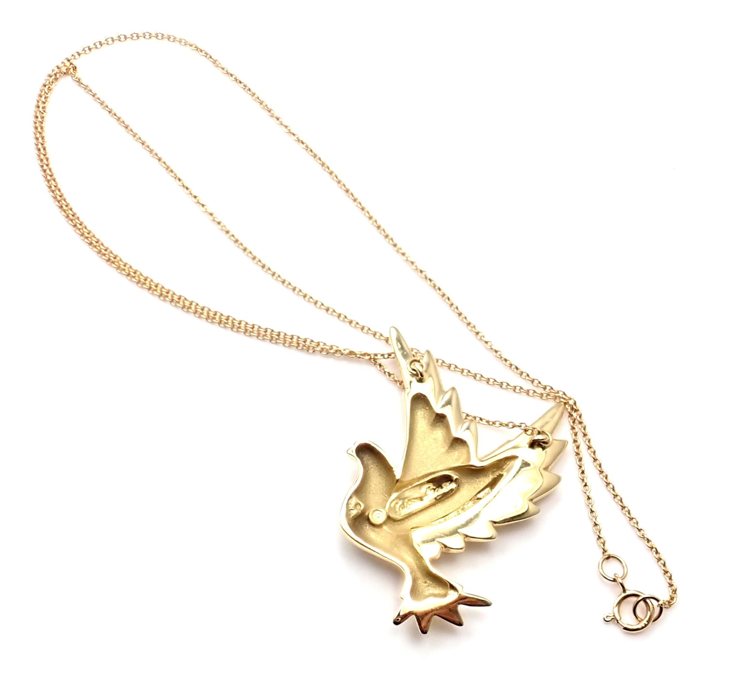 Tiffany & Co. Paloma Picasso Dove Bird Yellow Gold Pendant Necklace 2