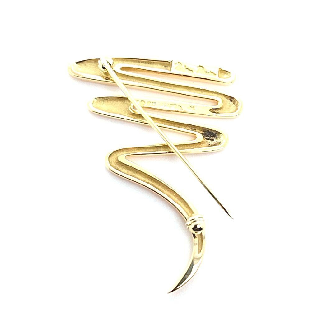 Modern Tiffany & Co. Paloma Picasso Gold Squiggle Pin For Sale