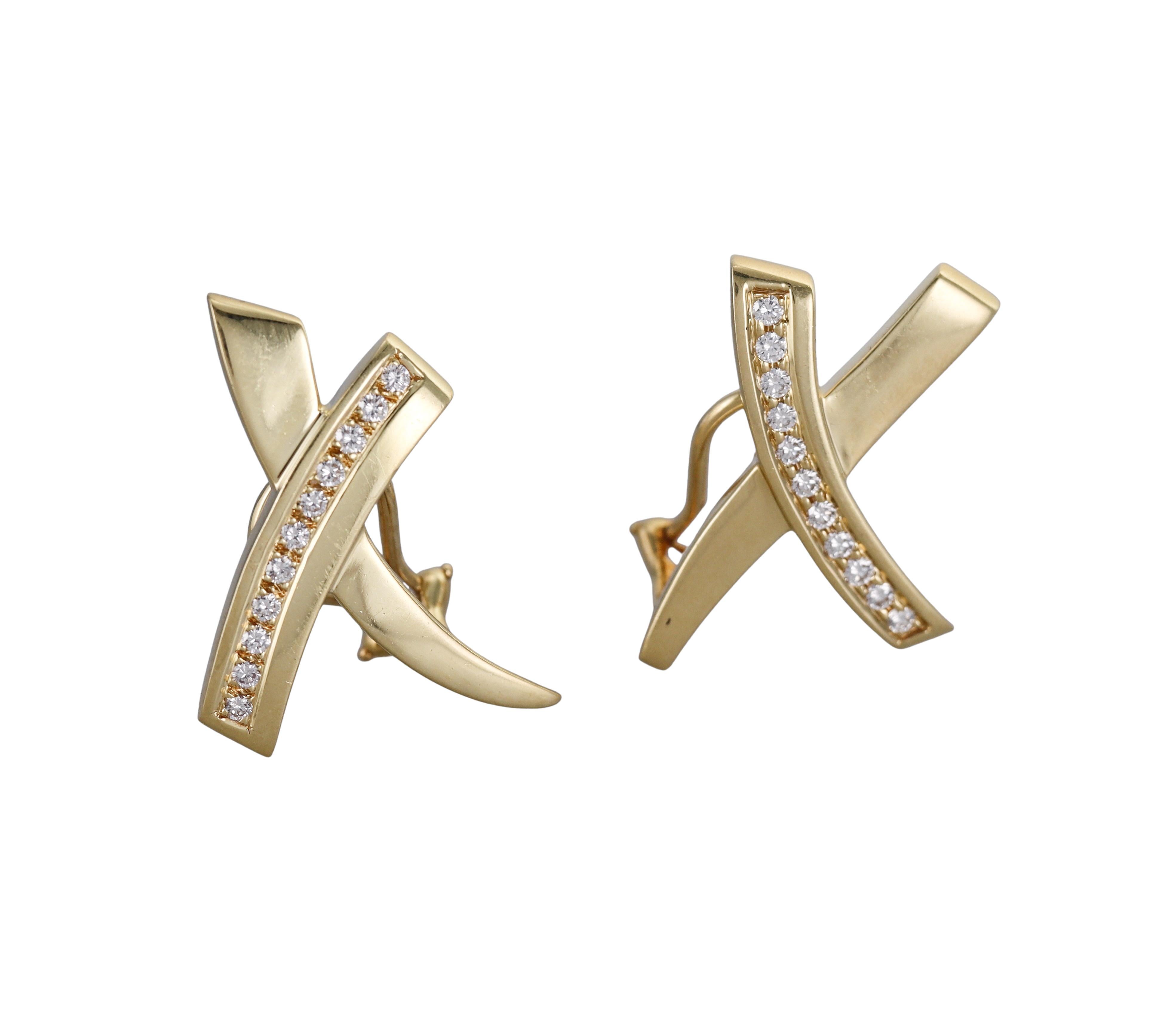 A pair of large size X Graffiti earrings, in 18k yellow gold. Designed by Paloma Picasso for Tiffany & Co. Set with a total of approx. 0.44ctw in G/VS diamonds.
Earrings measure 1 1/8