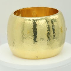 Tiffany & Co Paloma Picasso Hammered Bangle Cuff Bracelet 18k Gold