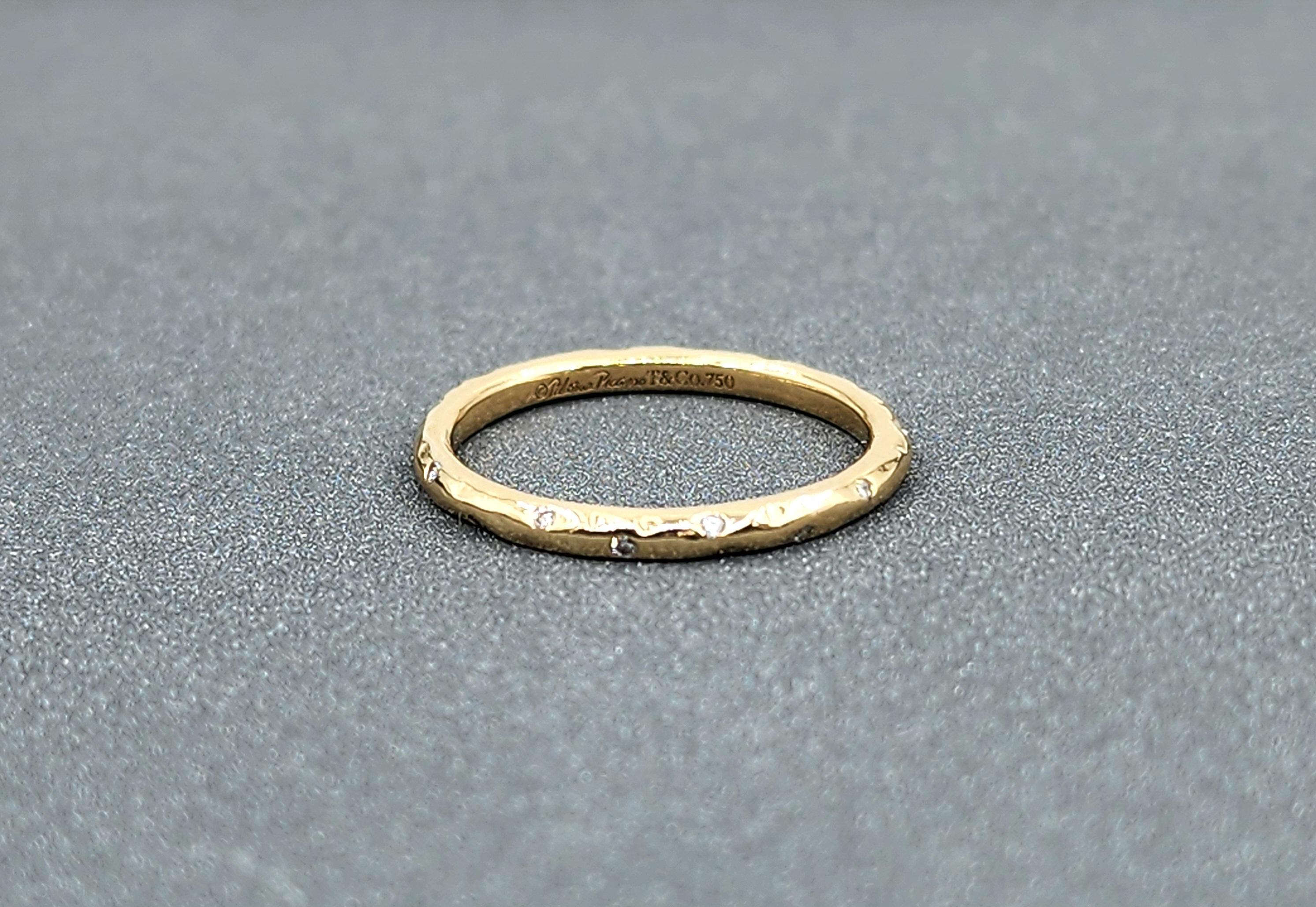 Tiffany & Co Paloma Picasso Hammered Diamond Band In Excellent Condition In Chicago, IL