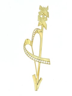 Tiffany & Co. Paloma Picasso Heart and Arrow Brooch 18 karat Gold and Diamonds