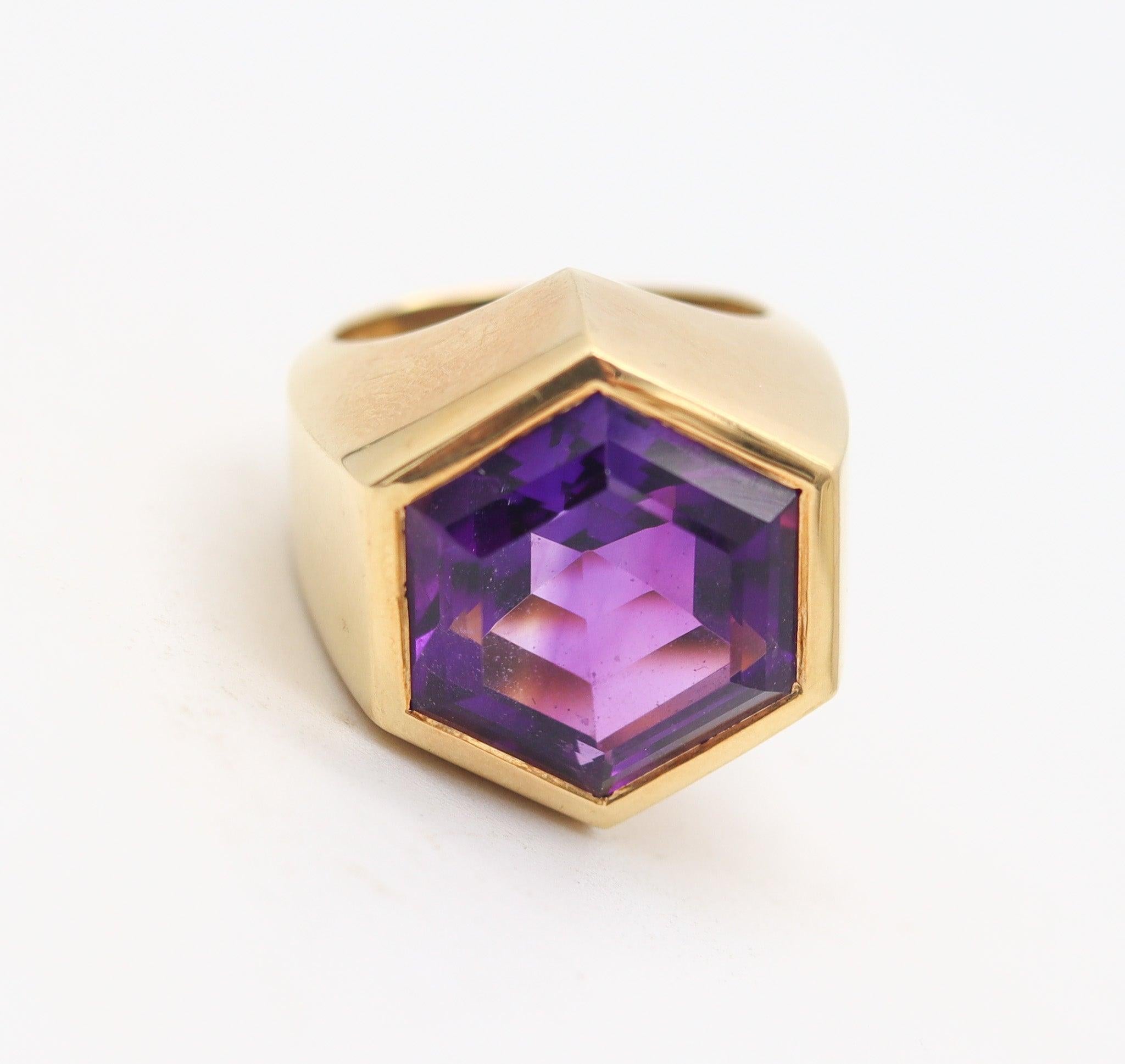 Modernista TIFFANY & CO. Paloma Picasso Anello Cocktail Esagonale in oro 18Kt 12,37 carati di ametista in vendita