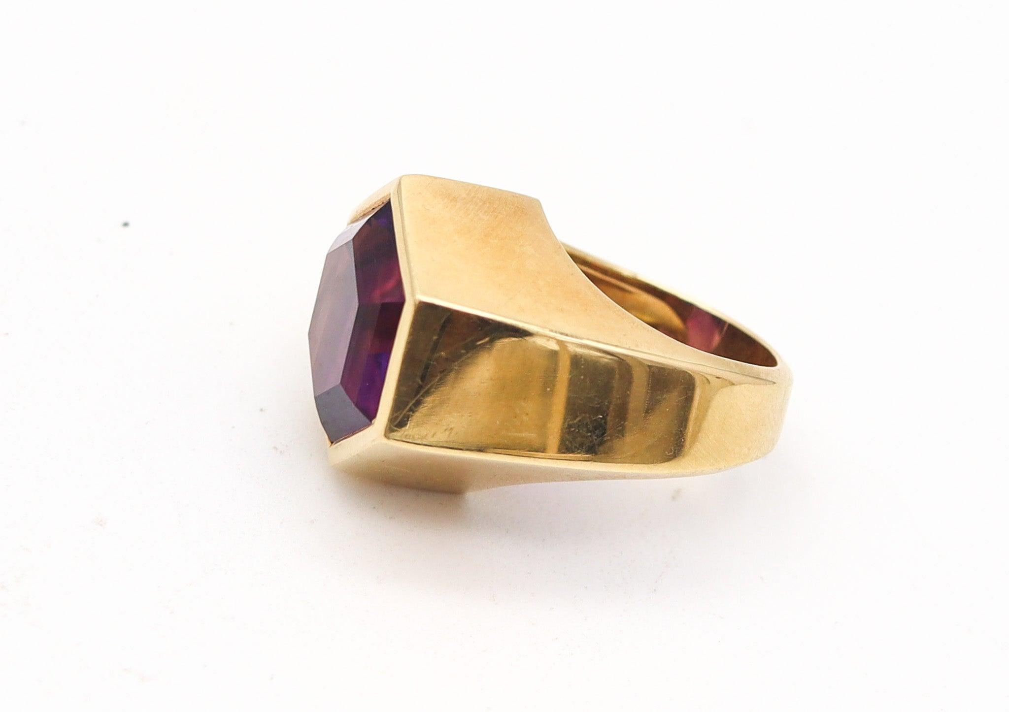 Donna TIFFANY & CO. Paloma Picasso Anello Cocktail Esagonale in oro 18Kt 12,37 carati di ametista in vendita