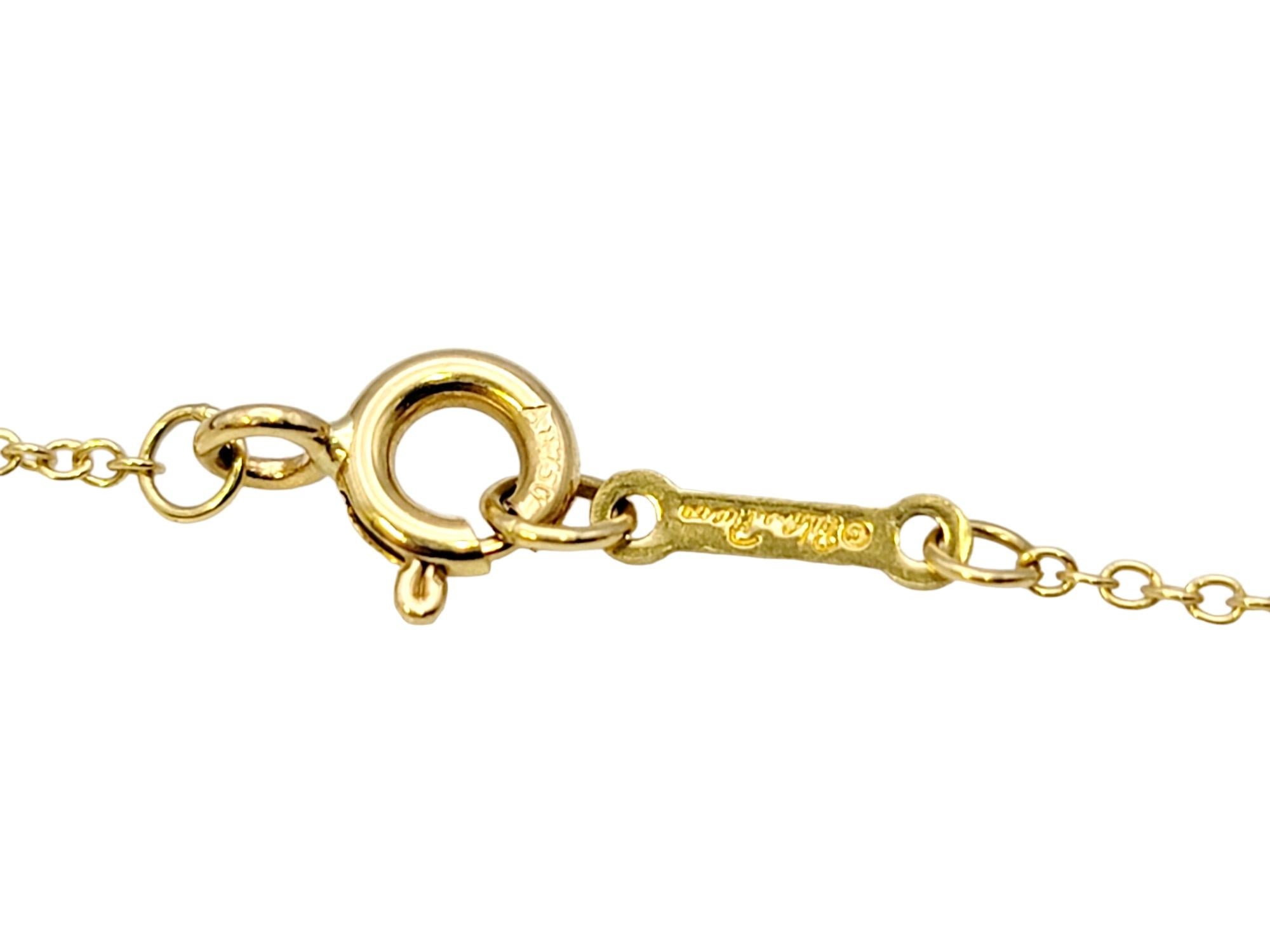 Tiffany & Co. Paloma Picasso Collier à pendentif cœurs imbriqués en or 18 carats en vente 2
