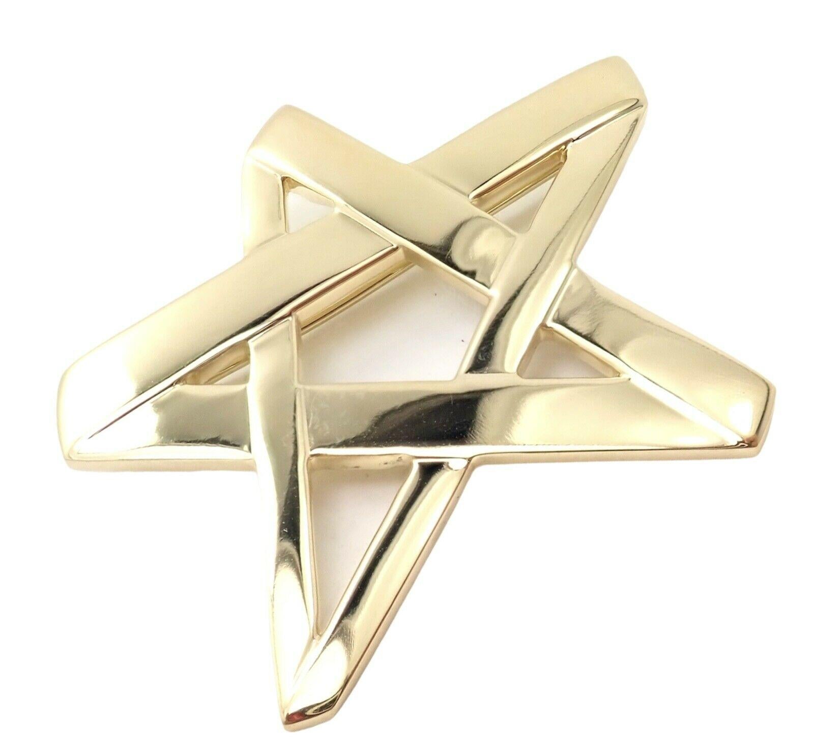 18k Yellow Gold Large Star Brooch Pin Pendant by Paloma Picasso for Tiffany & Co.   
Details:  
Measurements: 40mm x 45mm
Bale Size: Can be worn with thin 1mm chain
Weight: 16 grams
Stamped Hallmarks: Paloma Picasso 1984 Tiffany & Co. 18k 750
*Free