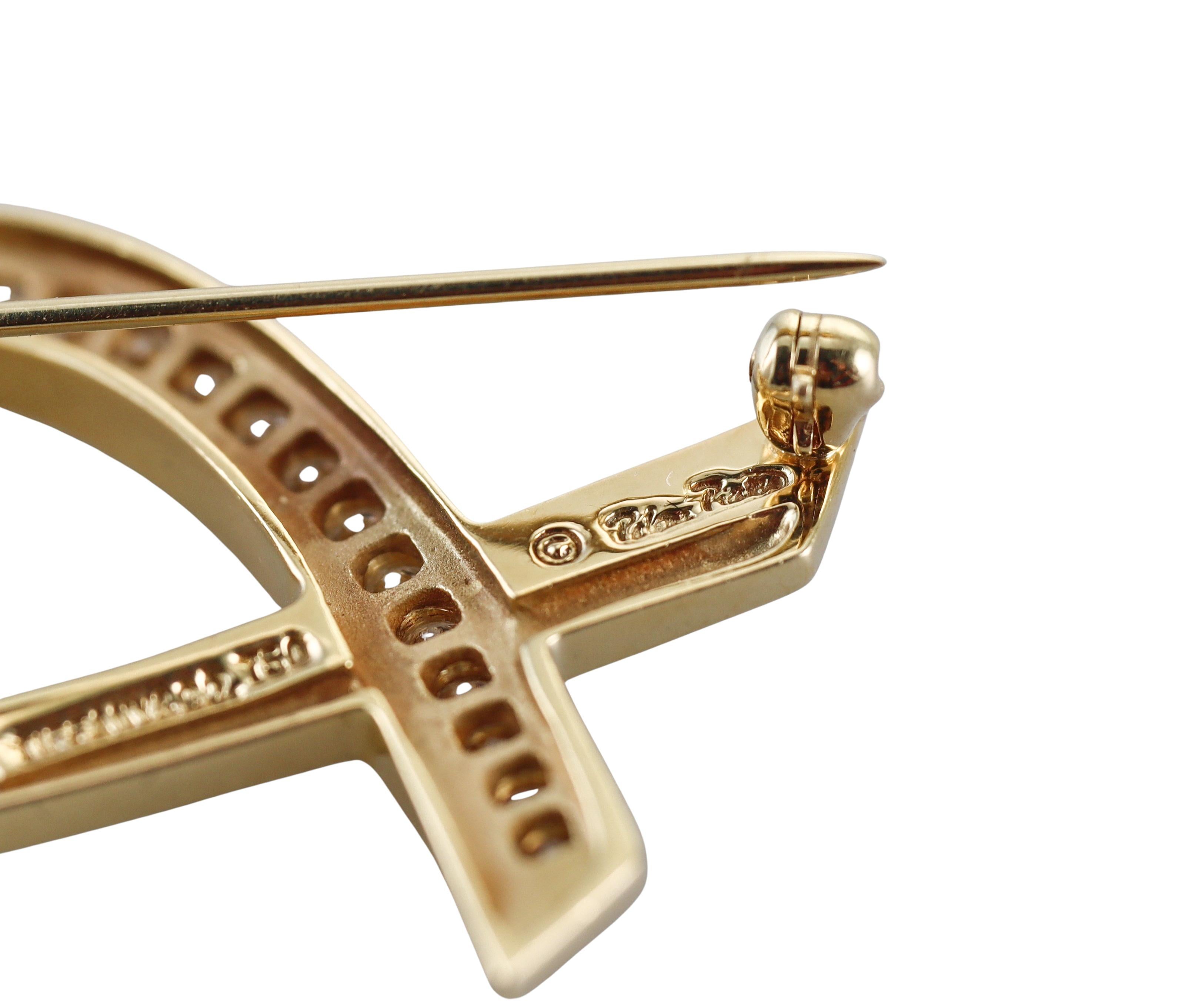 Round Cut Tiffany & Co Paloma Picasso Loving Heart Diamond Yellow Gold Brooch For Sale