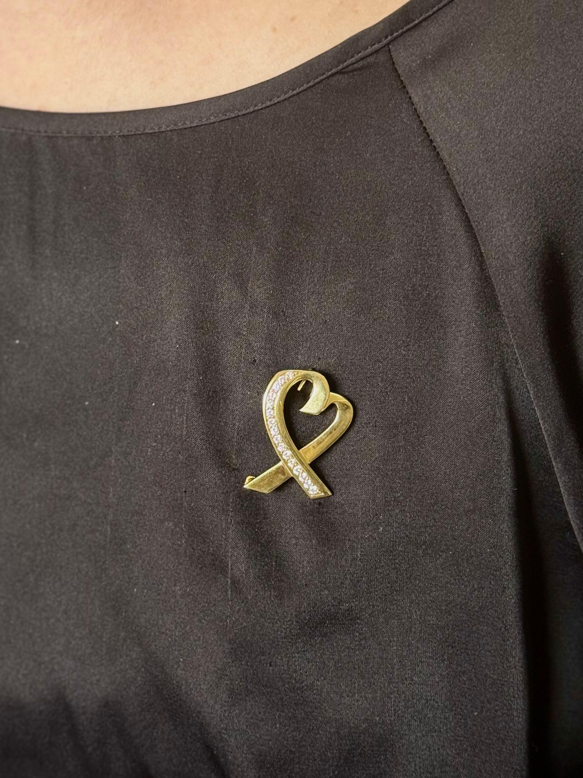 Tiffany & Co Paloma Picasso Loving Heart Diamond Yellow Gold Brooch For Sale 3