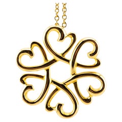 Tiffany & Co. Paloma Picasso Loving Heart Flower Pendant Necklace 18 Karat Gold