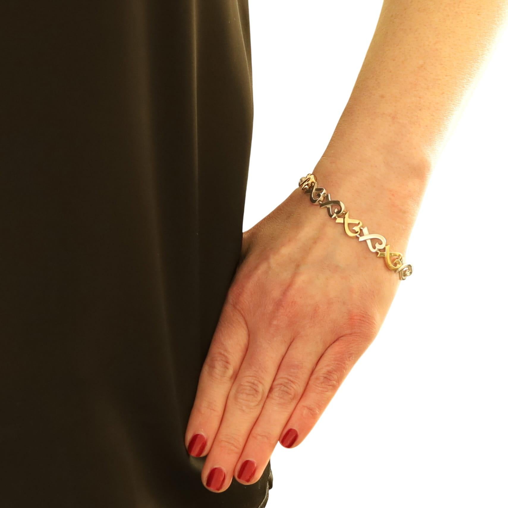 Tiffany & Co. Paloma Picasso Pulsera de eslabones Corazones enamorados Oro 925 18k en Excelente estado para la venta en Greensboro, NC