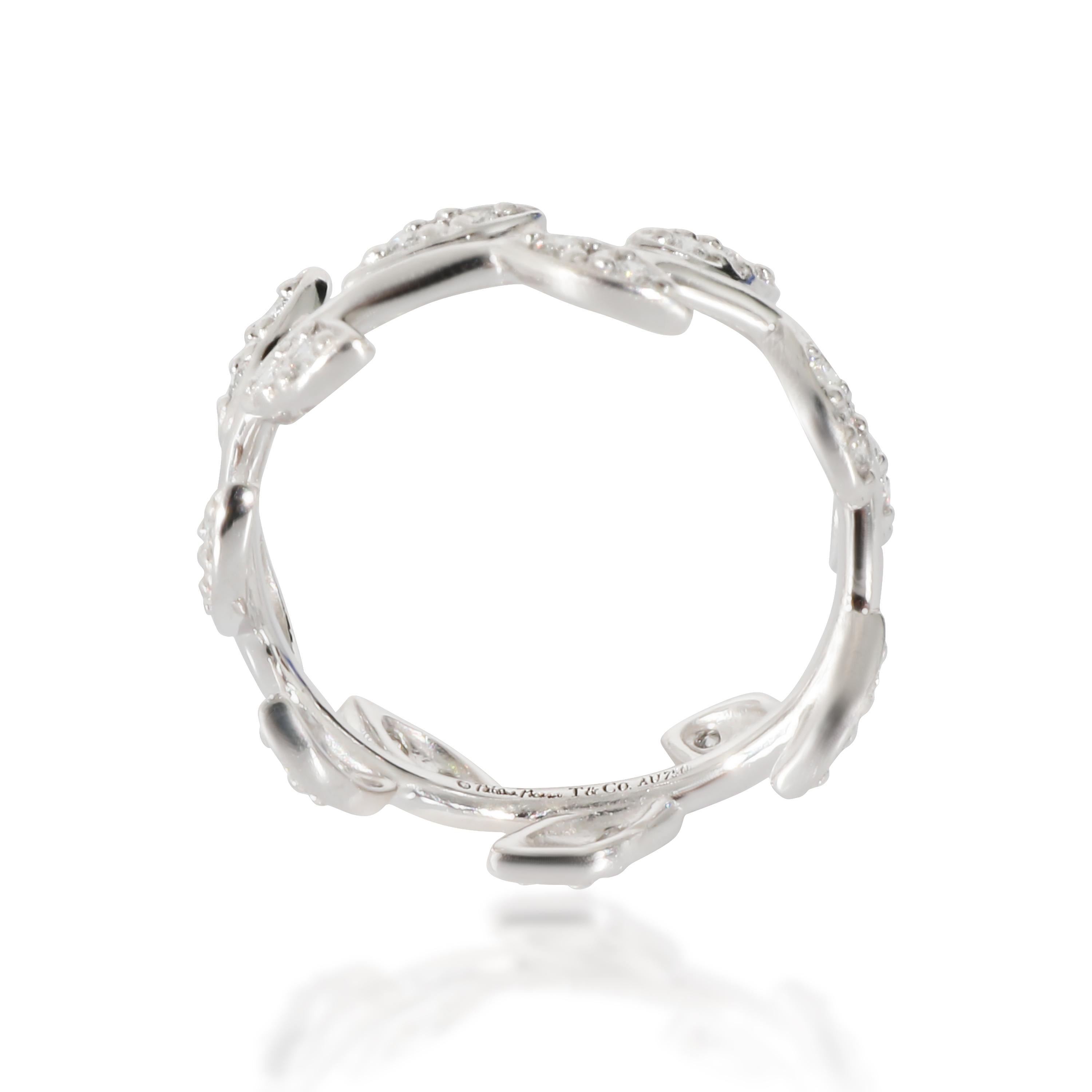 Tiffany & Co. Paloma Picasso Olivblattring aus 18 Karat Weißgold mit 0,28 Karat Weißgold

PRIMÄRE DETAILS
SKU: 133762
Titel der Auflistung: Tiffany & Co. Paloma Picasso Olivblattring aus 18 Karat Weißgold mit 0,28 Karat Weißgold
Beschreibung des