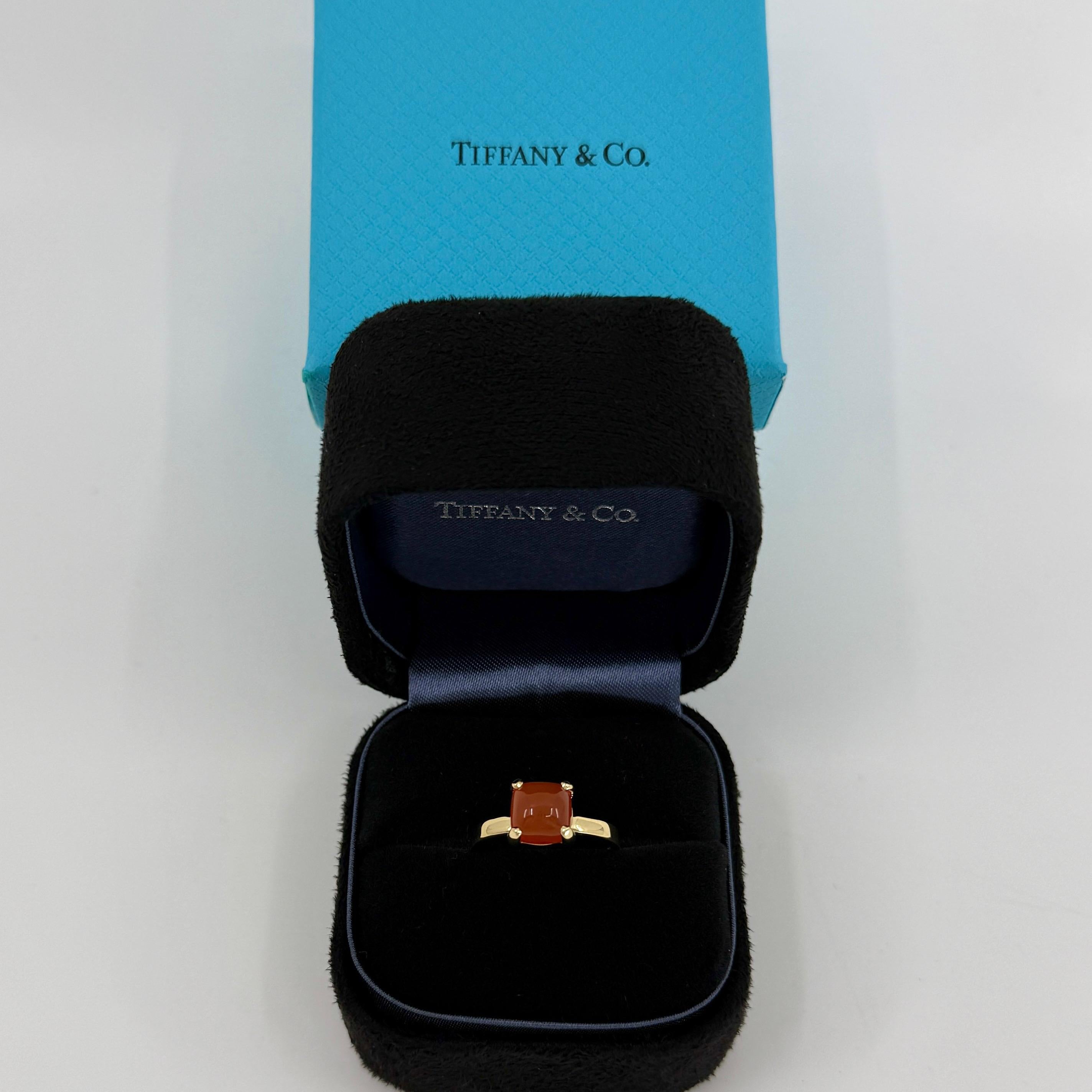 Rare Vintage Tiffany & Co. Paloma Picasso Orange Chalcedony Sugar Stack 18k Yellow Gold Ring.

A beautiful and rare sugarloaf agate chalcedony ring from the Tiffany & Co Paloma Picasso collection.

Fine jewellery houses like Tiffany only use the
