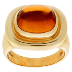 Tiffany & Co. Paloma Picasso Ring in 18 Karat Yellow Gold with Cabochon Citrine