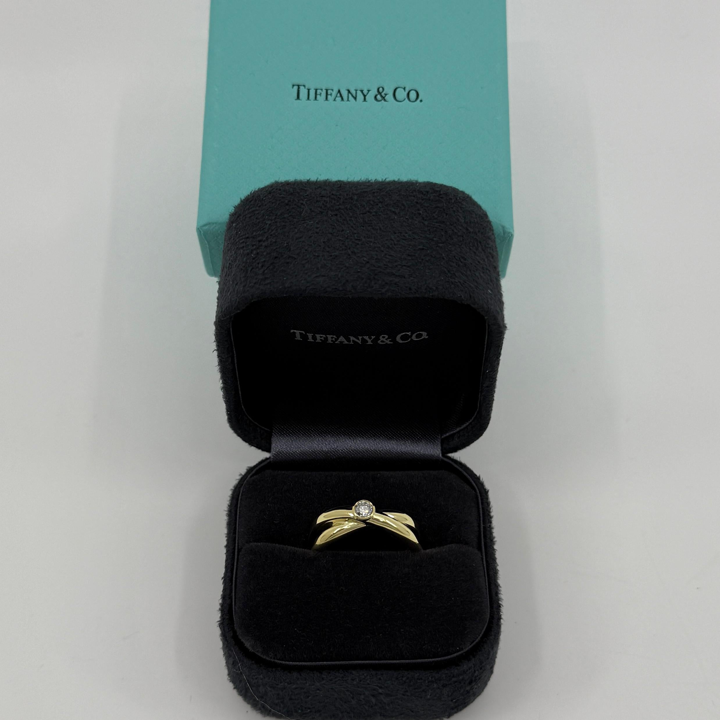 Tiffany & Co. Paloma Picasso Bague à croix croisée en or 18k avec solitaire et diamant rond en vente 5