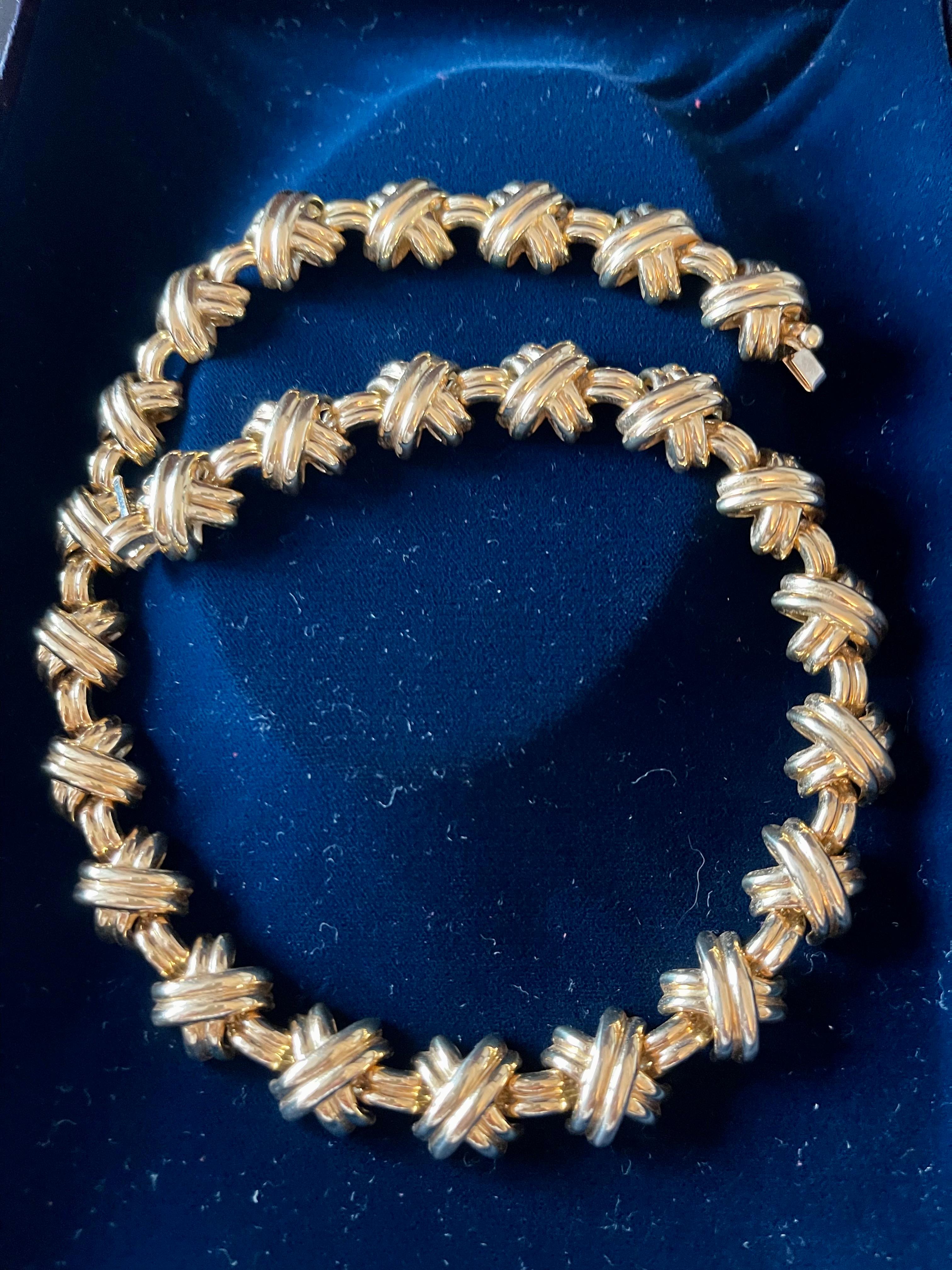 Tiffany & Co. Collier signé Paloma Picasso en or jaune 18 carats avec signature en vente 3