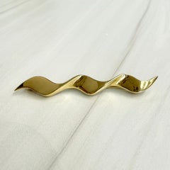 Tiffany & Co. Paloma Picasso Single Wave Brooch 18k Yellow Gold
