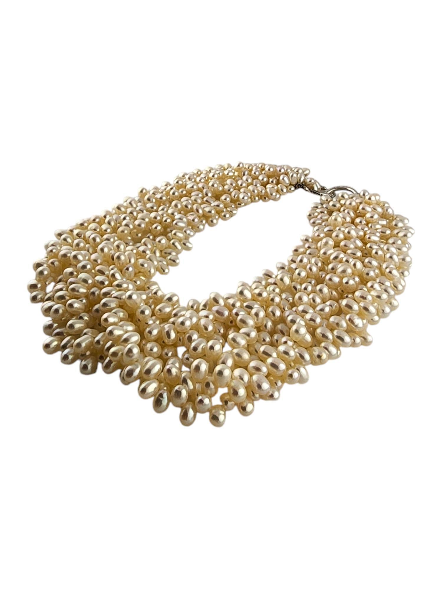Tiffany & Co Paloma Picasso Torsade Sterling Silver 8 Strand Pearl Necklace

This gorgeous necklace by designer Paloma Picasso for Tiffany & Co features 8 strands of pearls with sterling silver clasps!

Length: 17 1/2