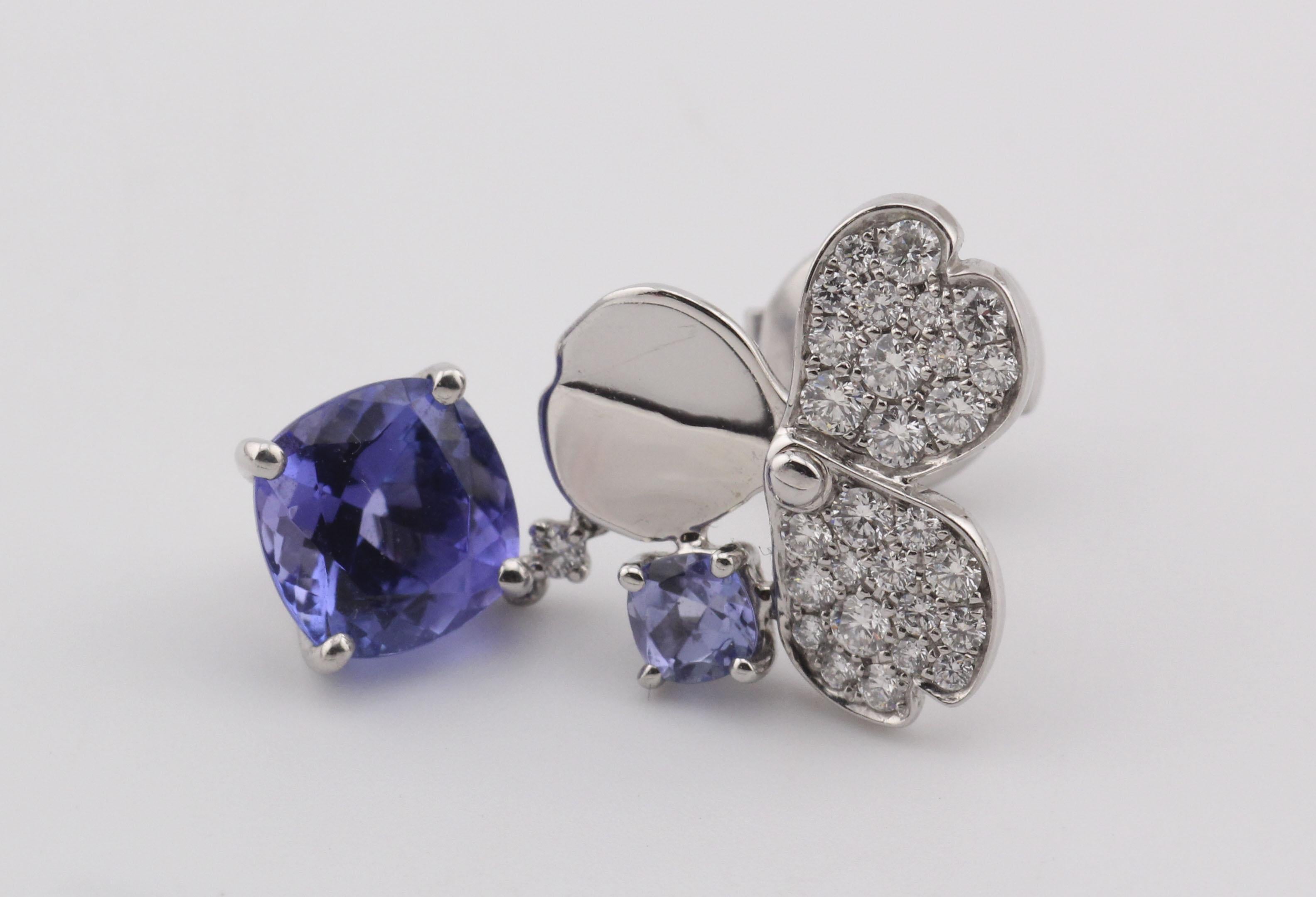 Tiffany & Co. Orecchini a goccia in platino con diamante e tanzanite Paper Flower In condizioni buone in vendita a Simpsonville, SC