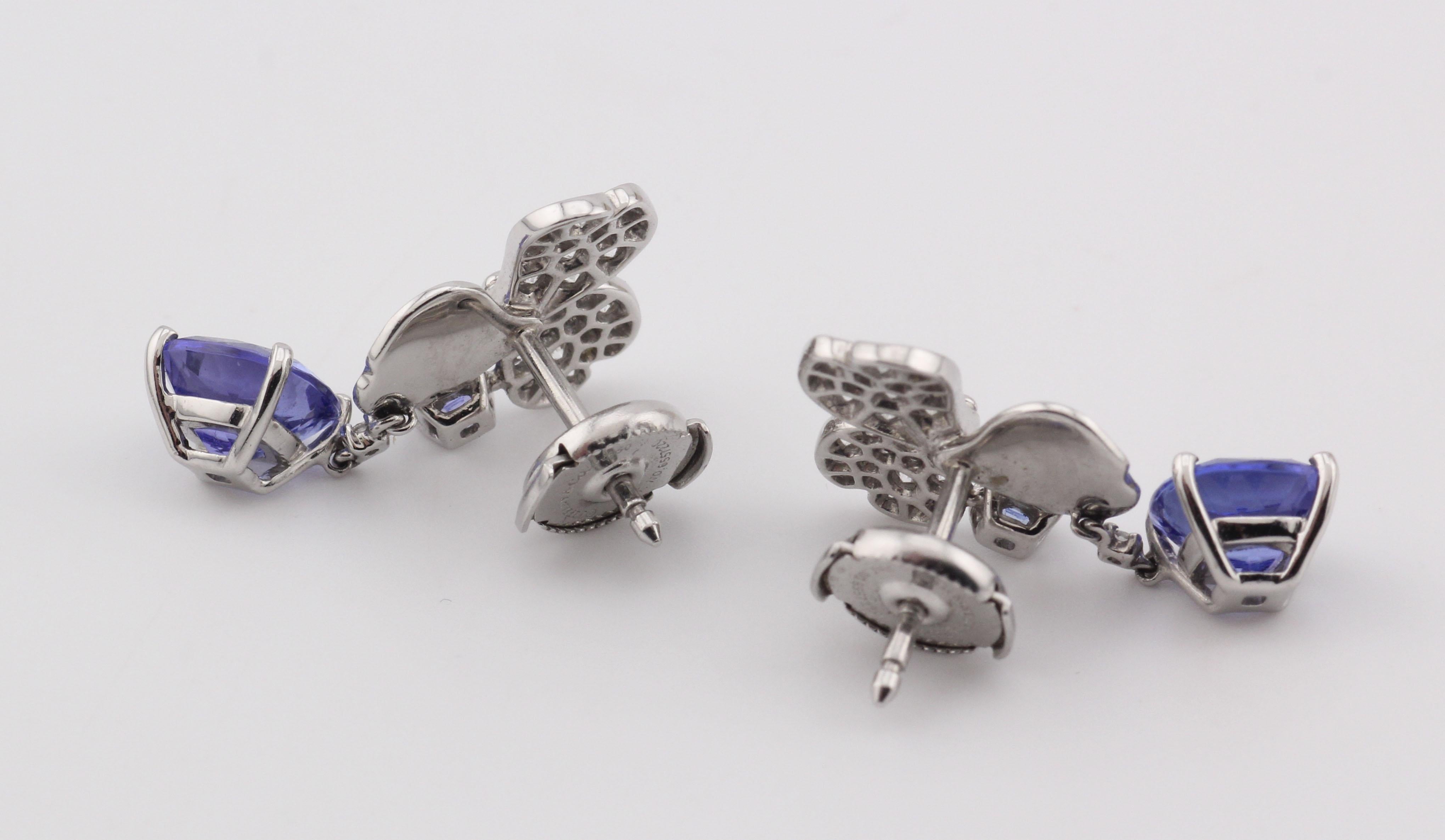 Donna Tiffany & Co. Orecchini a goccia in platino con diamante e tanzanite Paper Flower in vendita