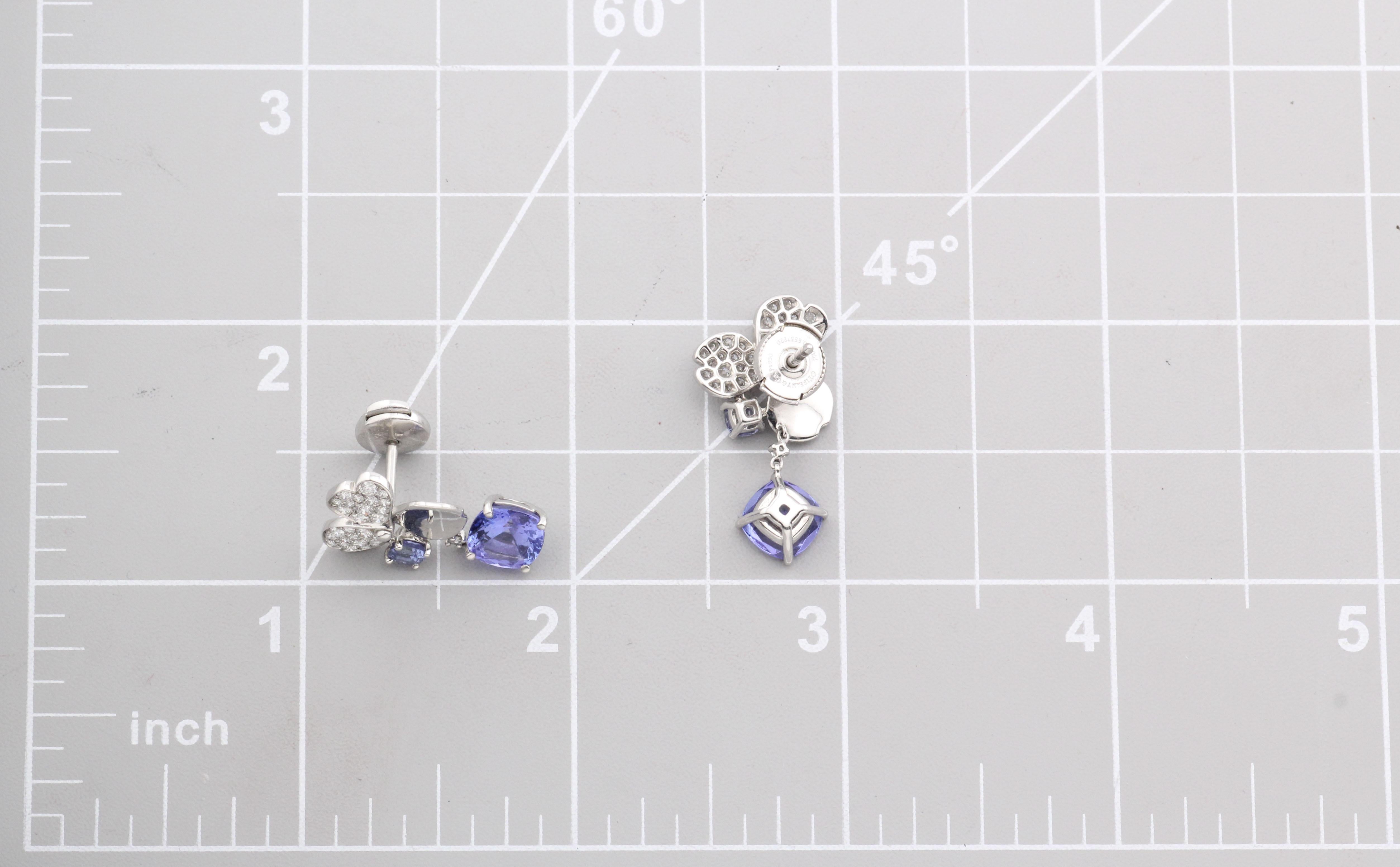 Tiffany & Co. Orecchini a goccia in platino con diamante e tanzanite Paper Flower in vendita 2
