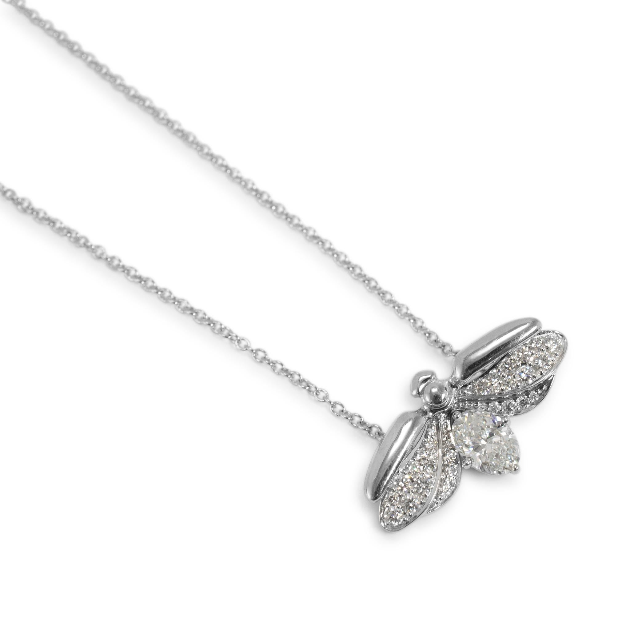 Tiffany & Co. Collana con ciondolo a forma di farfalla con diamante in platino della Collection'S In condizioni ottime in vendita a Houston, TX