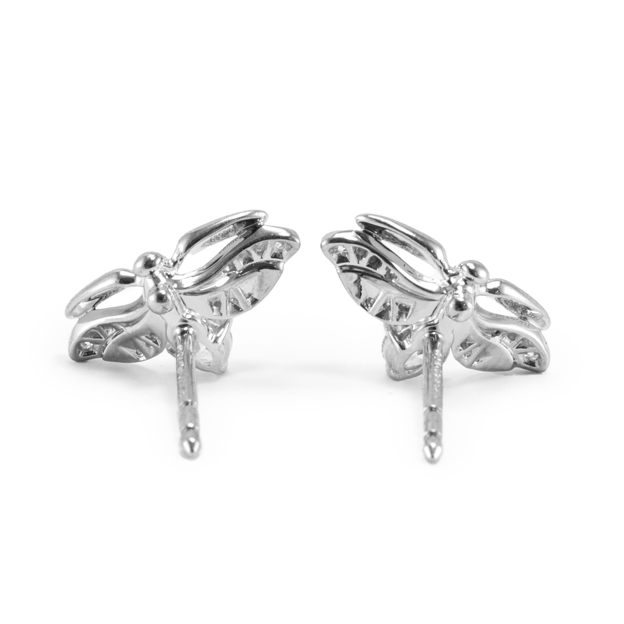 Marke: Tiffany & Co.

Geschlecht: Frauen

Metall-Typ:  950 Platin

Länge: 0,50 Zoll

Gewicht: 4.34 Gramm

Ein Paar Damen TIFFANY & CO. Designer  Diamantene Ohrstecker aus 950er Platin mit 