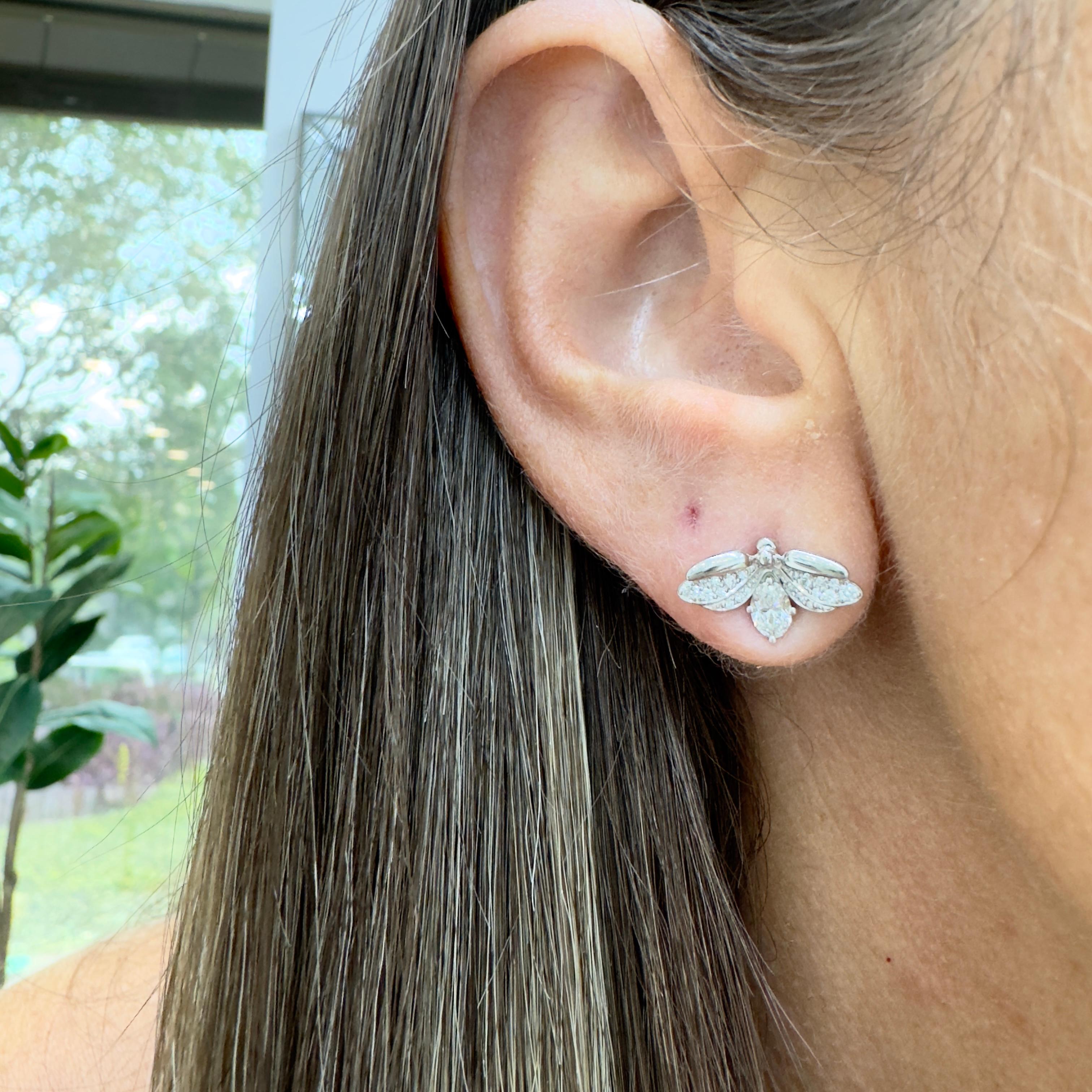 Tiffany & Co. Orecchini a perno con diamante e lucciola della collezione Paper Flowers in platino in vendita 3