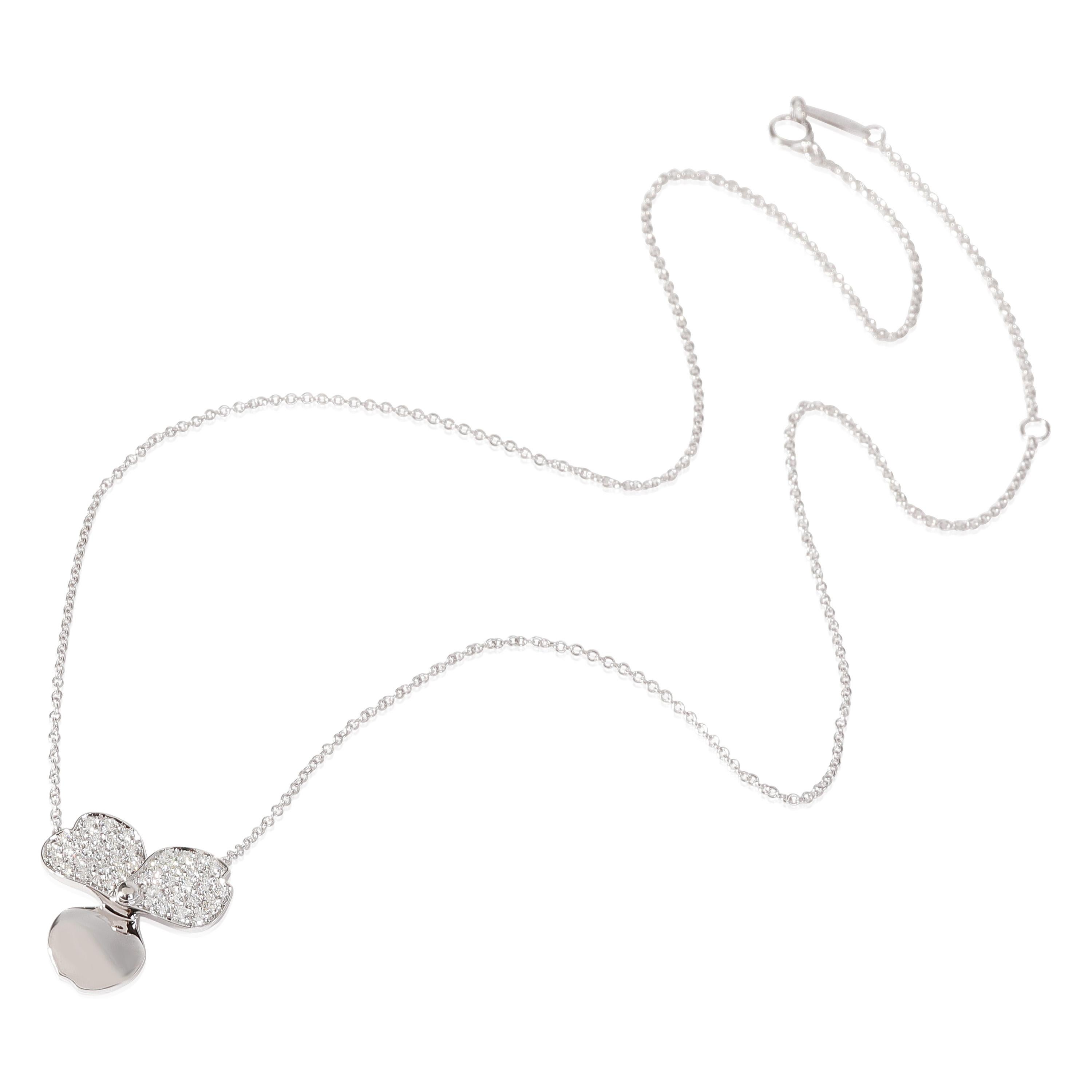 Tiffany & Co. Paper Flowers Necklace in Platinum 0.33 ctw

PRIMARY DETAILS
SKU: 121328
Listing Title: Tiffany & Co. Paper Flowers Necklace in Platinum 0.33 ctw
Condition Description: Retails for 5500 USD. In excellent condition and recently