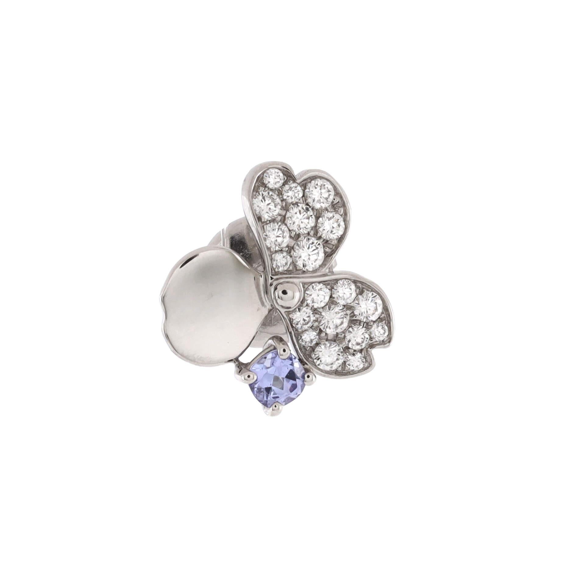 Condition: Excellent. Faint wear throughout.
Accessories: No Accessories
Measurements: Height/Length: 11.65 mm, Width: 11.50 mm
Designer: Tiffany & Co.
Model: Paper Flowers Stud Earrings Platinum with Diamonds and Tanzanites
Exterior Color:
