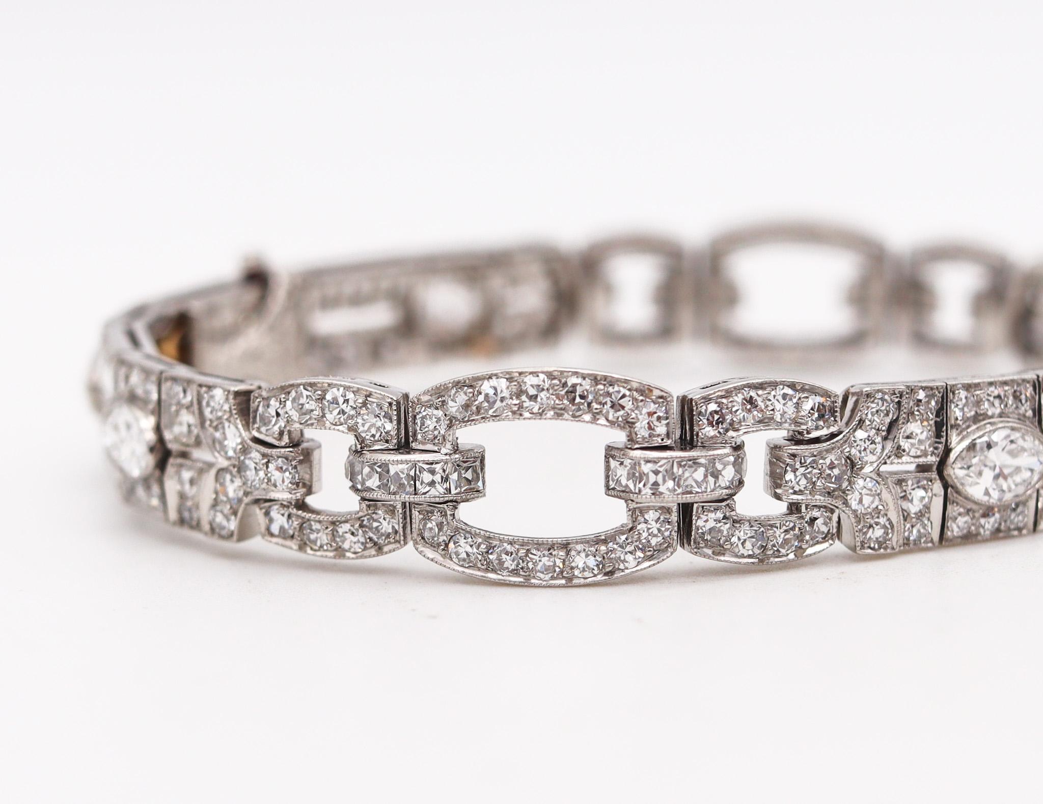 Tiffany & Co Paris 1925 French Art Deco Platinum Bracelet With 14.06 Ctw Diamond In Excellent Condition In Miami, FL