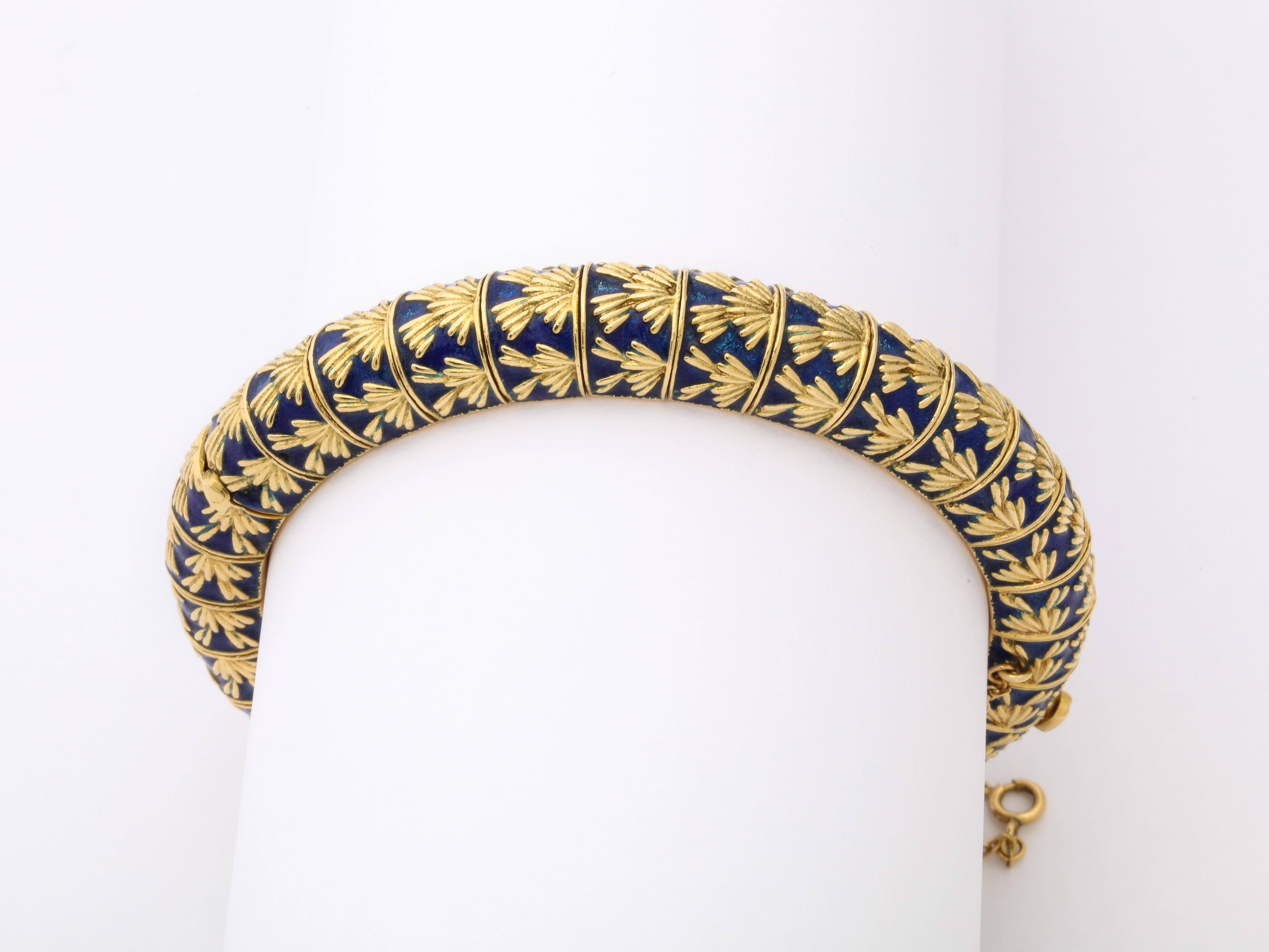 Tiffany Bracelet 18K Gold And Enamel 1960s Made In France For Sale 3