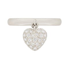 Tiffany & Co. Anillo en racimo con pavé de diamantes y corazón