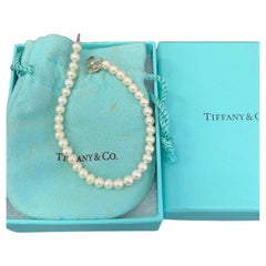 Tiffany & Co Pearl Bracelet in Sterling Silver