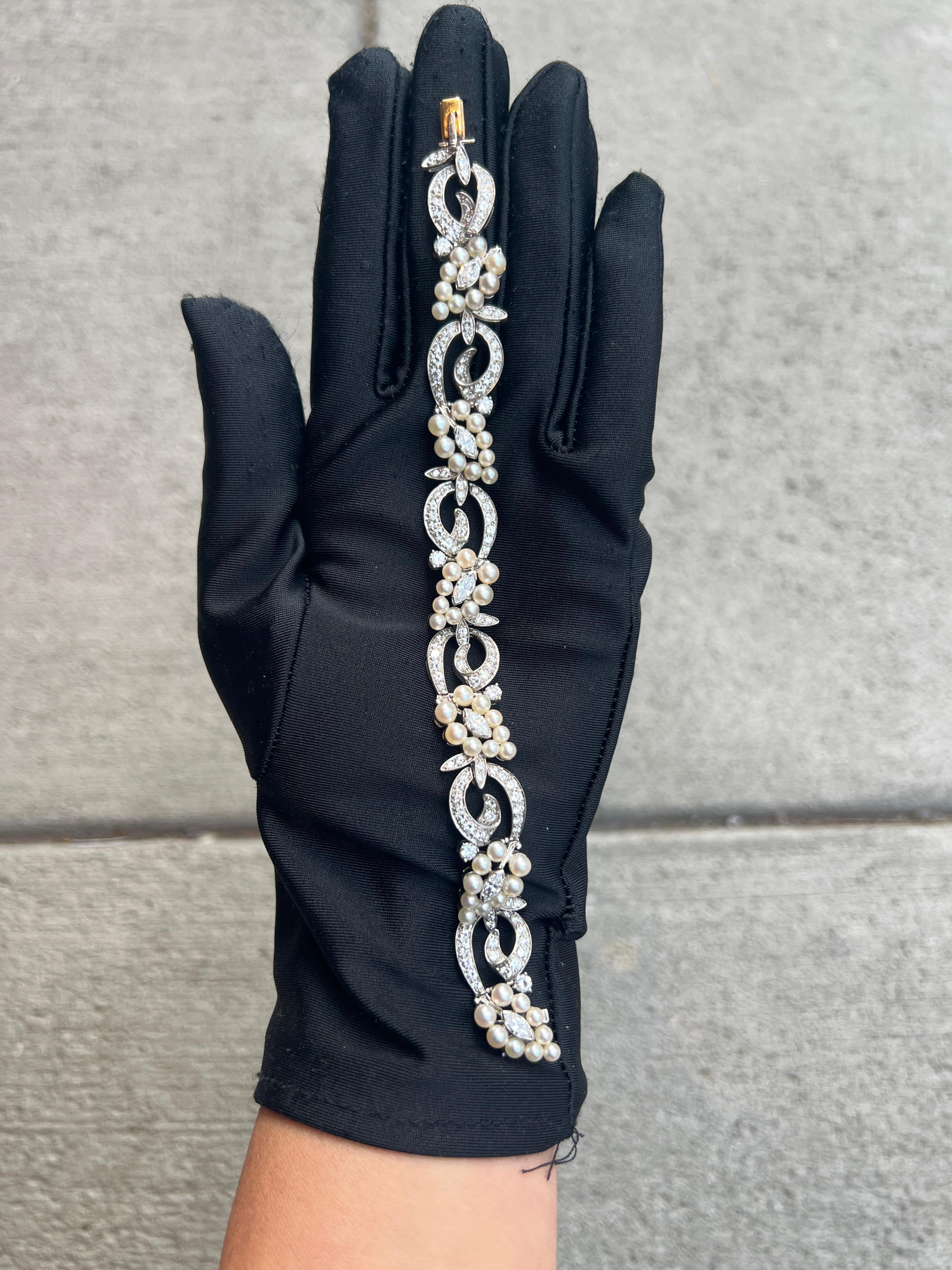 Round Cut Tiffany & Co Pearl & Diamond Bracelet For Sale