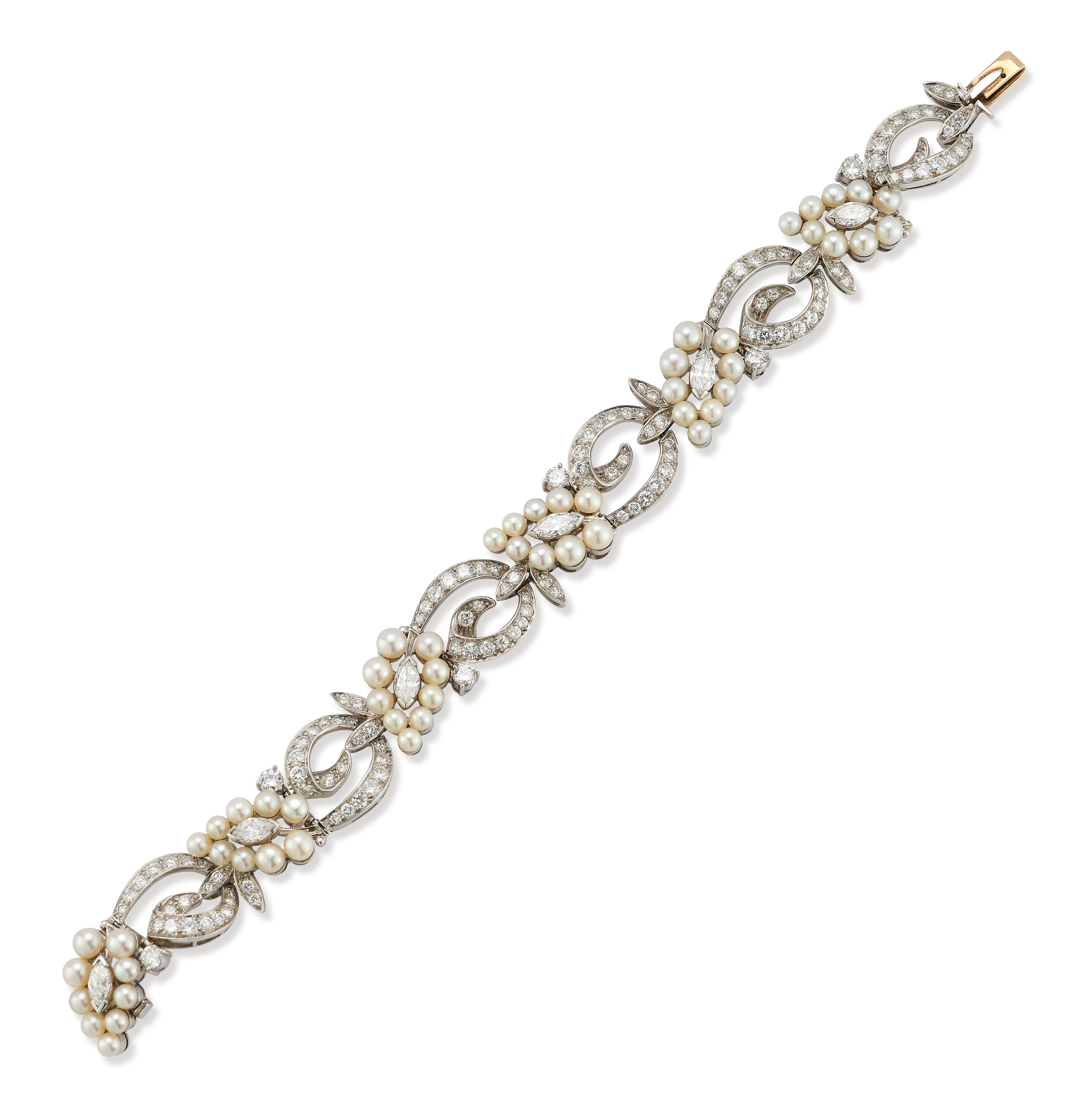 Women's Tiffany & Co Pearl & Diamond Bracelet For Sale