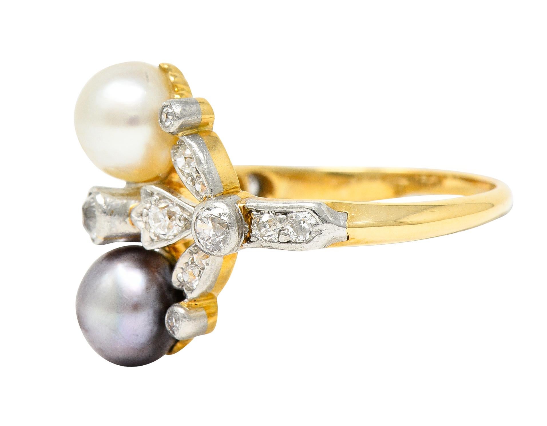 Belle Époque Tiffany & Co. Pearl Diamond Platinum 18 Karat Gold Belle Epoque Antique Ring