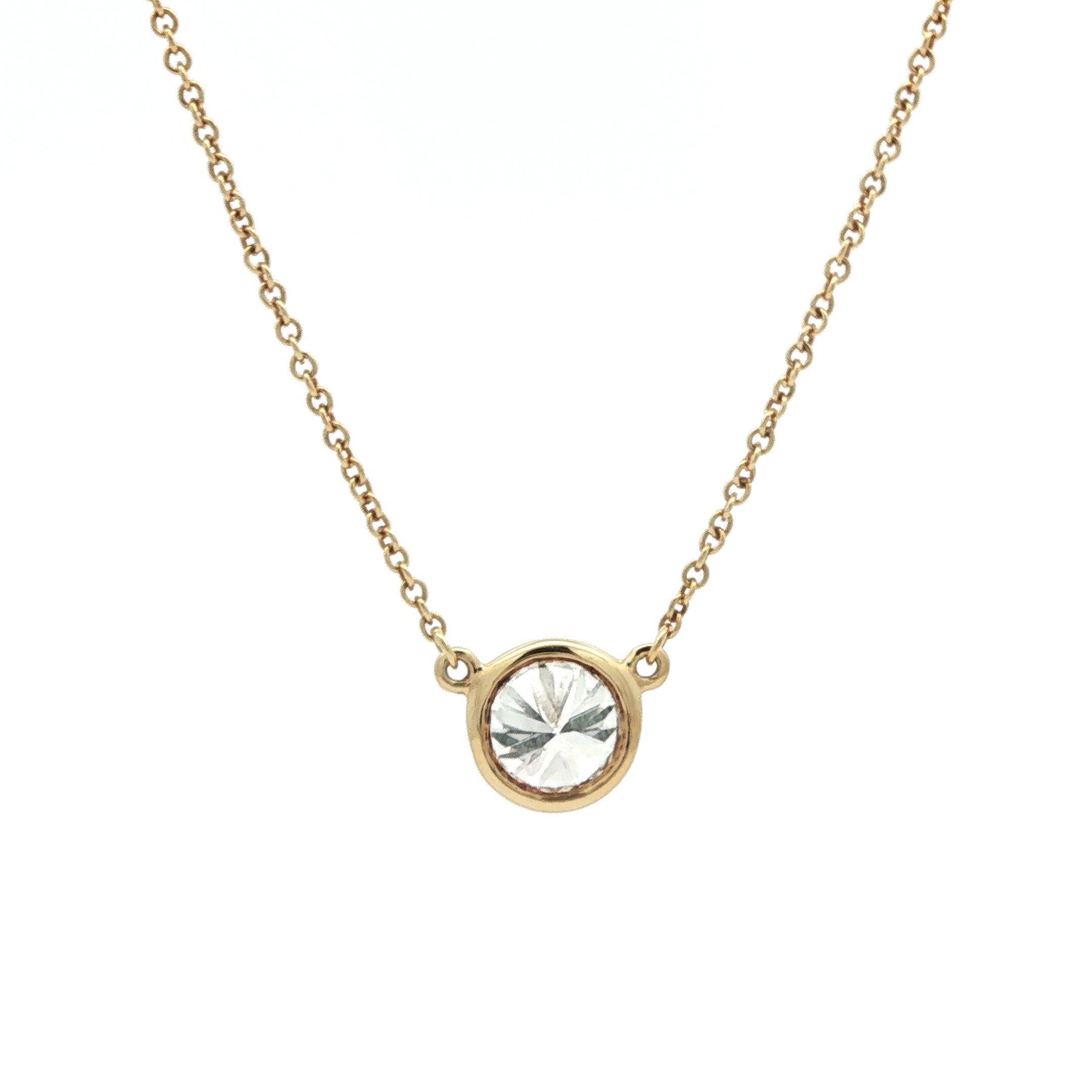 --Pietre: --
(1) Diamante naturale autentico - Taglio rotondo brillante - Incastonato - Colore G - Purezza VS2 - 1,25ct (circa) 
Peso totale in carati: 1,25 (circa)

Materiale: Oro giallo massiccio 18k
Peso: 2.15 grammi
Tipo di catena: 0,7 mm A
